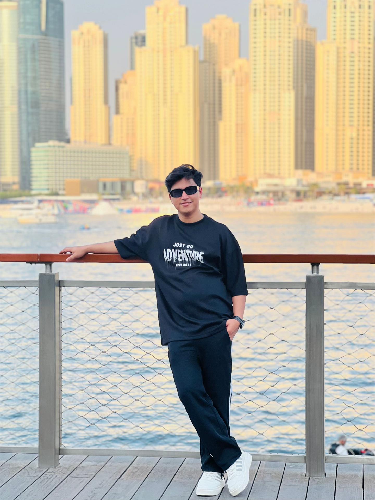 @ᏚᎻȺꪝOƝ📍🇦🇪