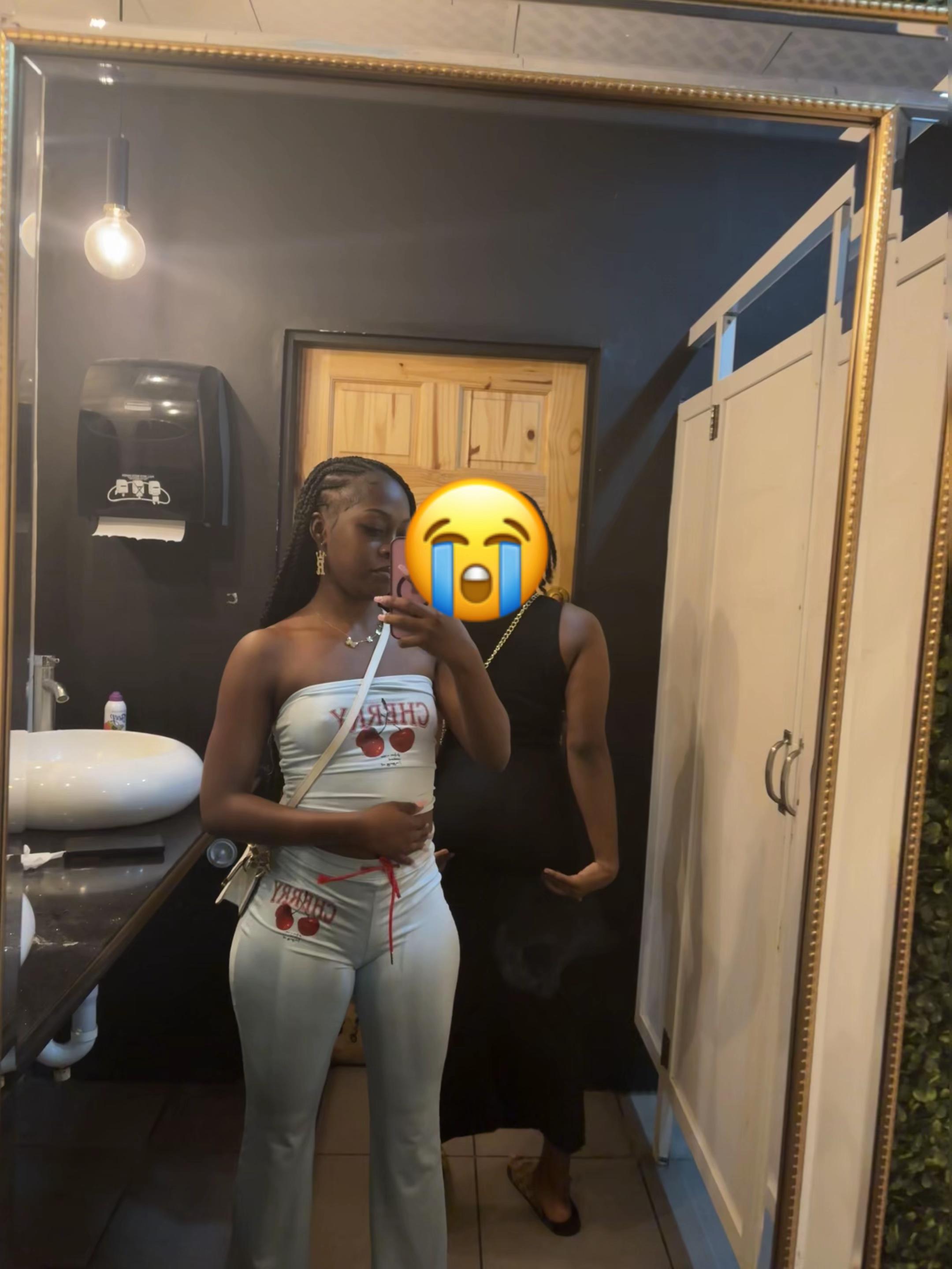 @😩ONE&ONLYMiss RAY🍑🍯 🤏🏽