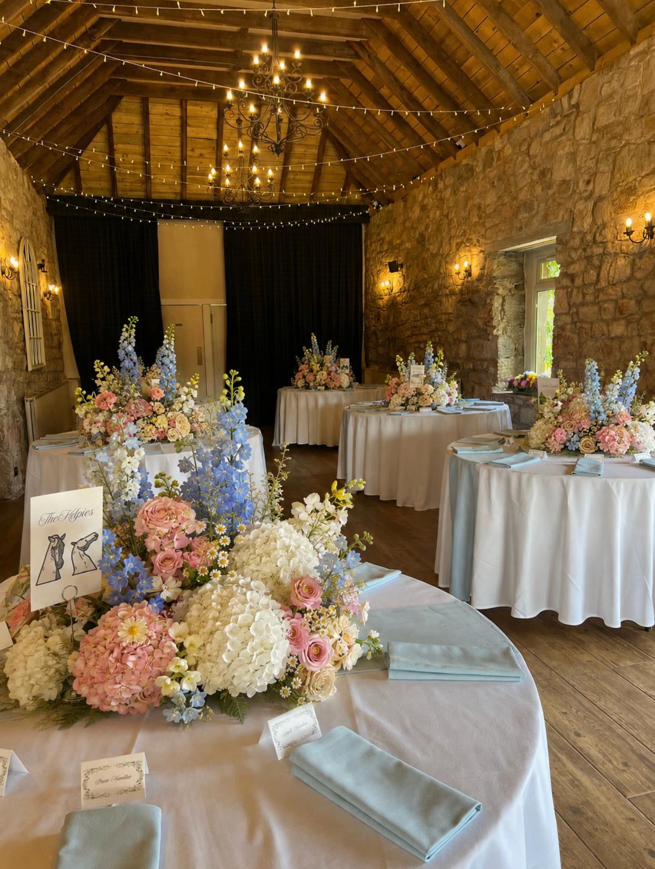 @Albi Fluers - Luxury Florist