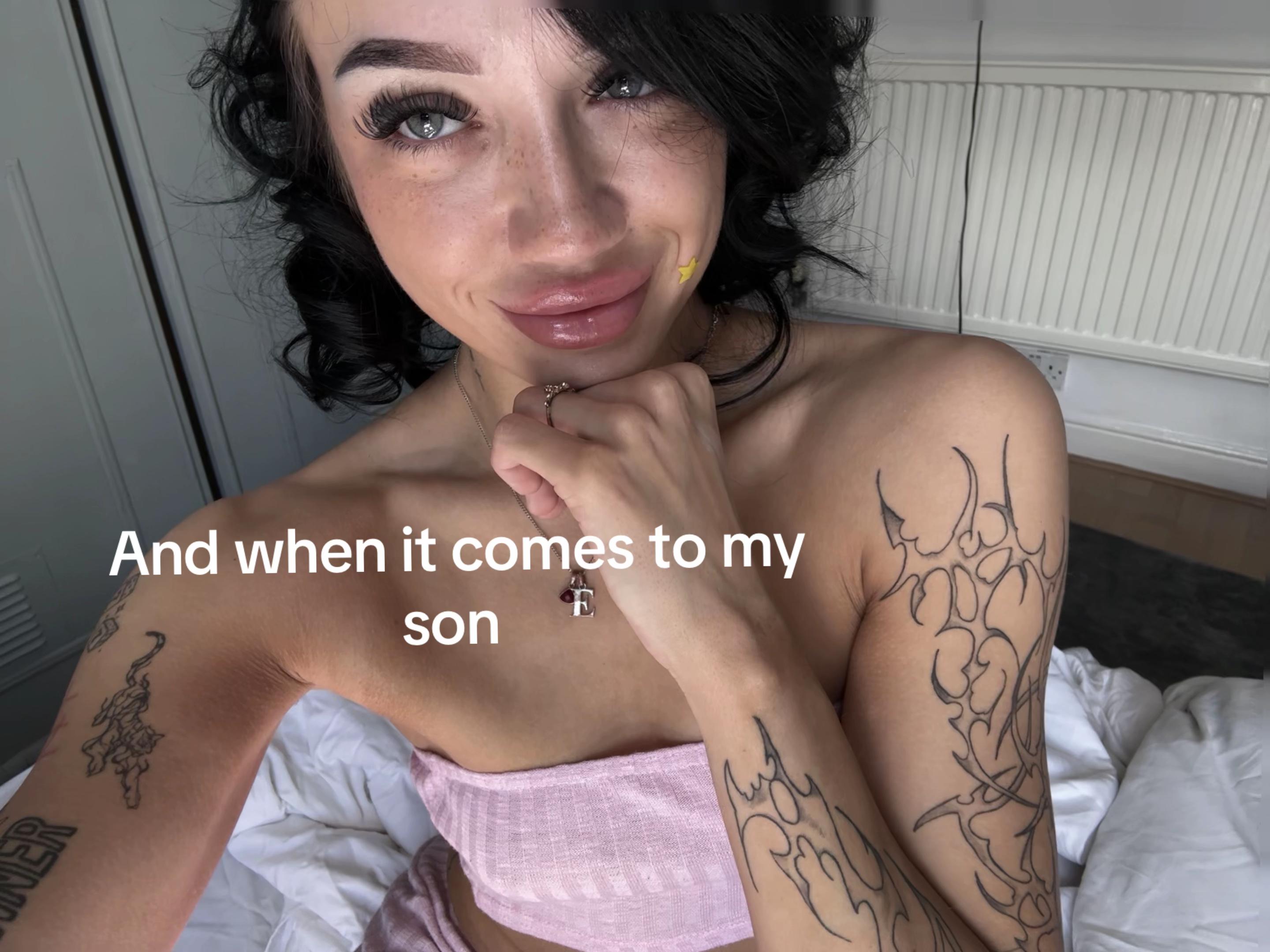 @CoDe🕷️