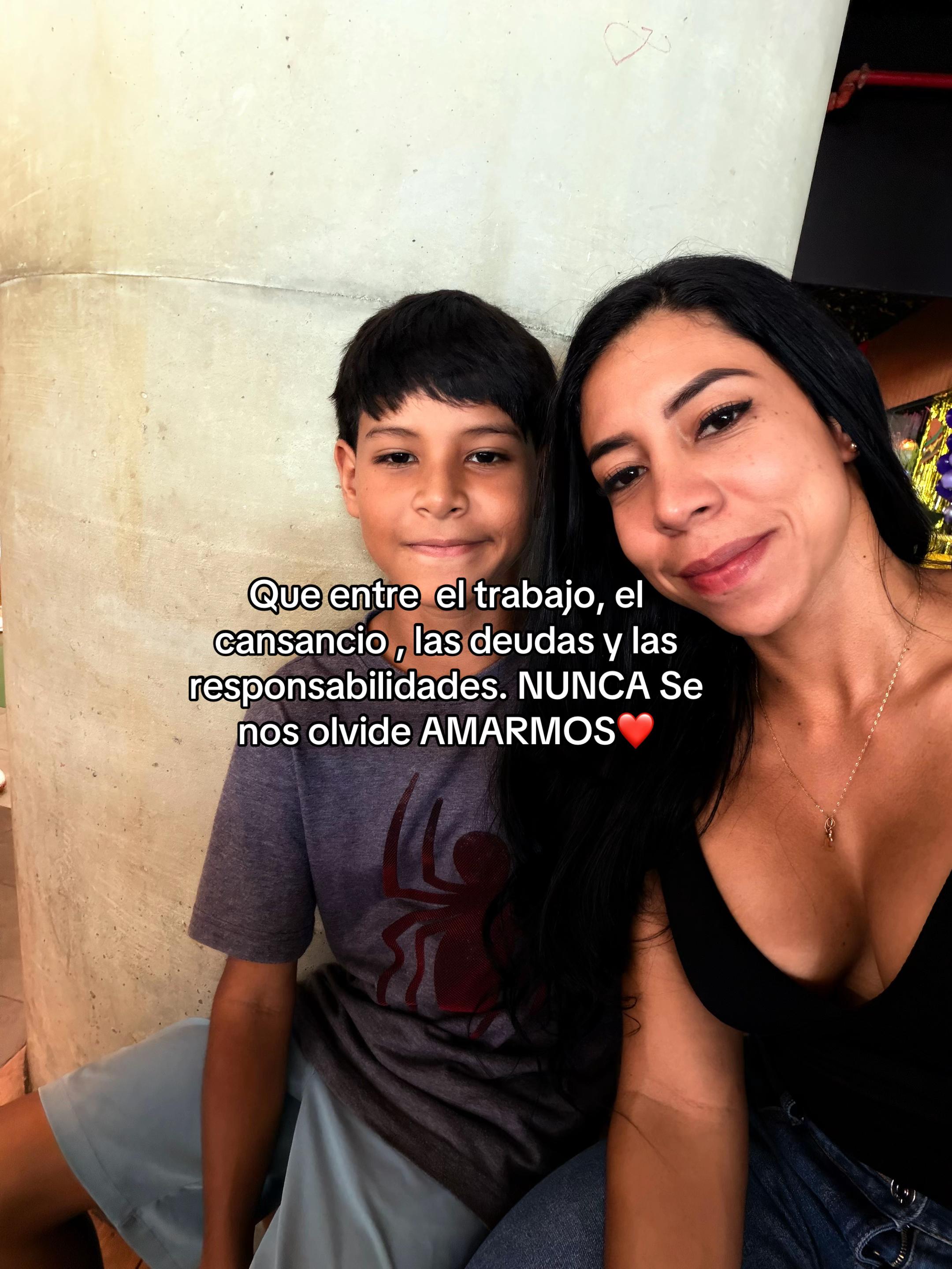 @lillymolinafit