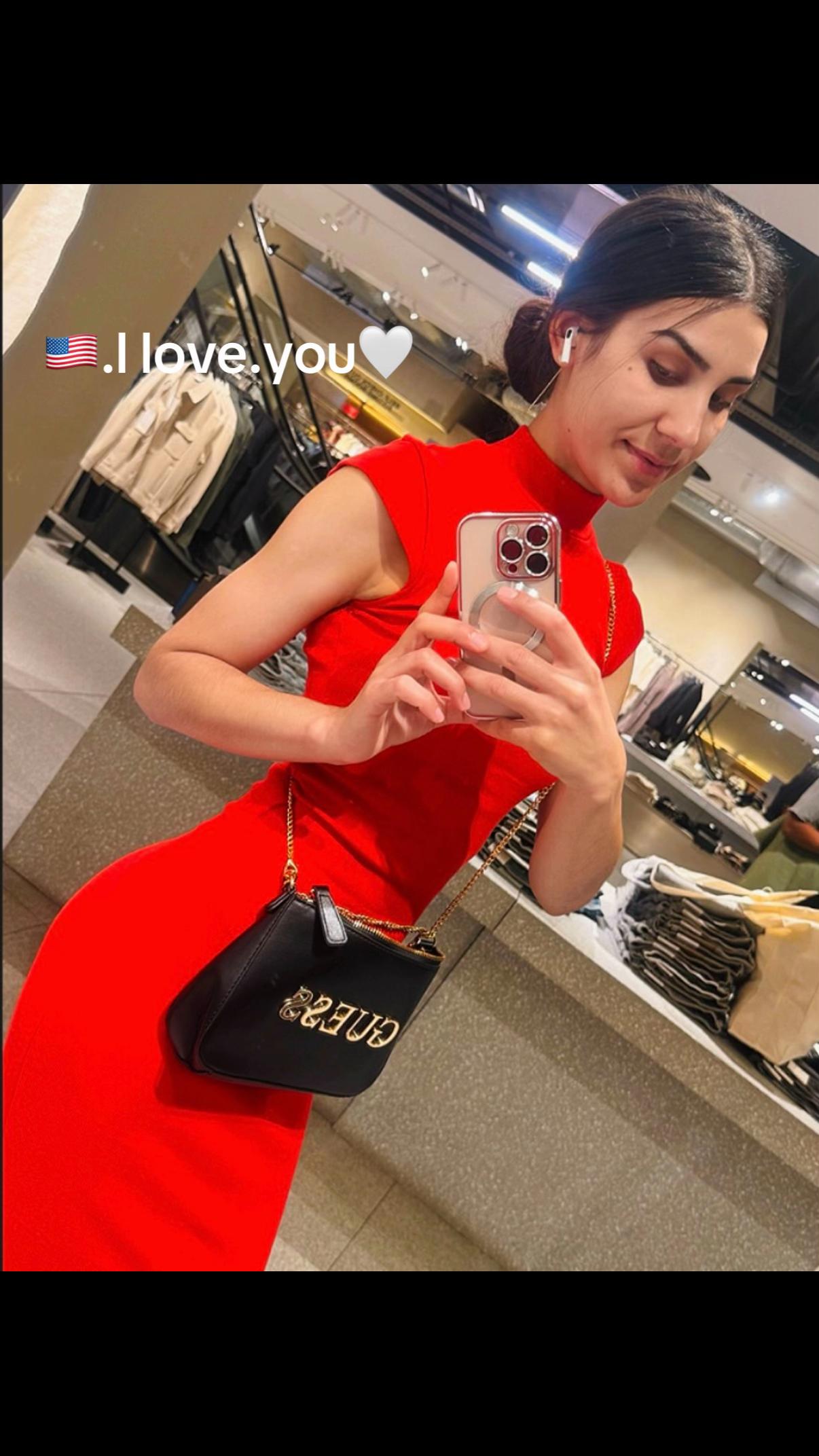 @creollina