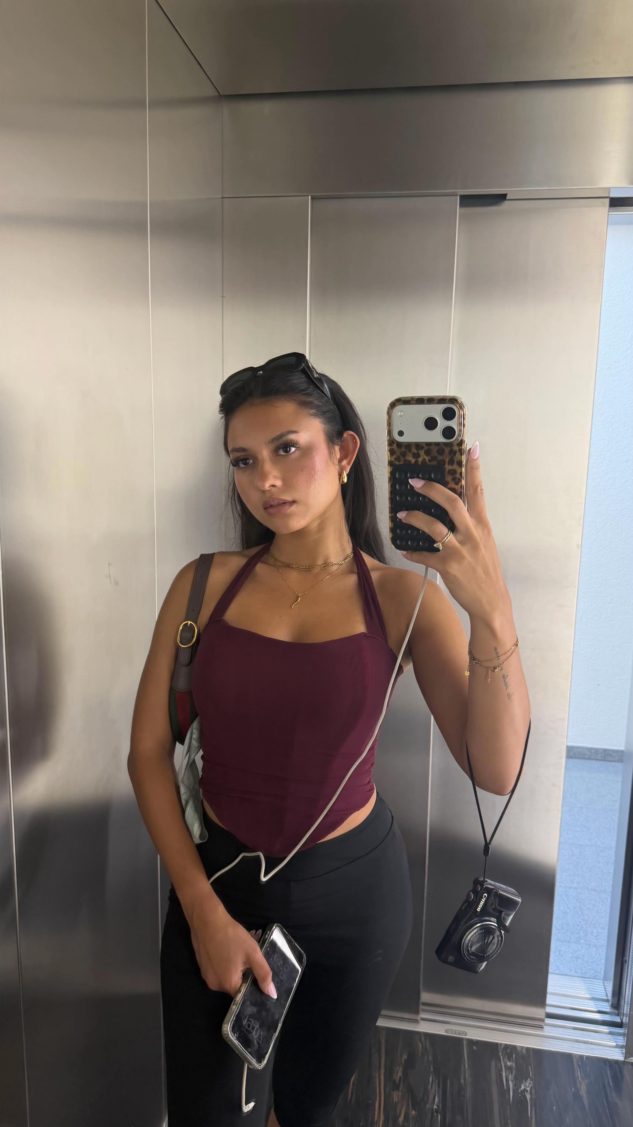 @youngqueenzbb