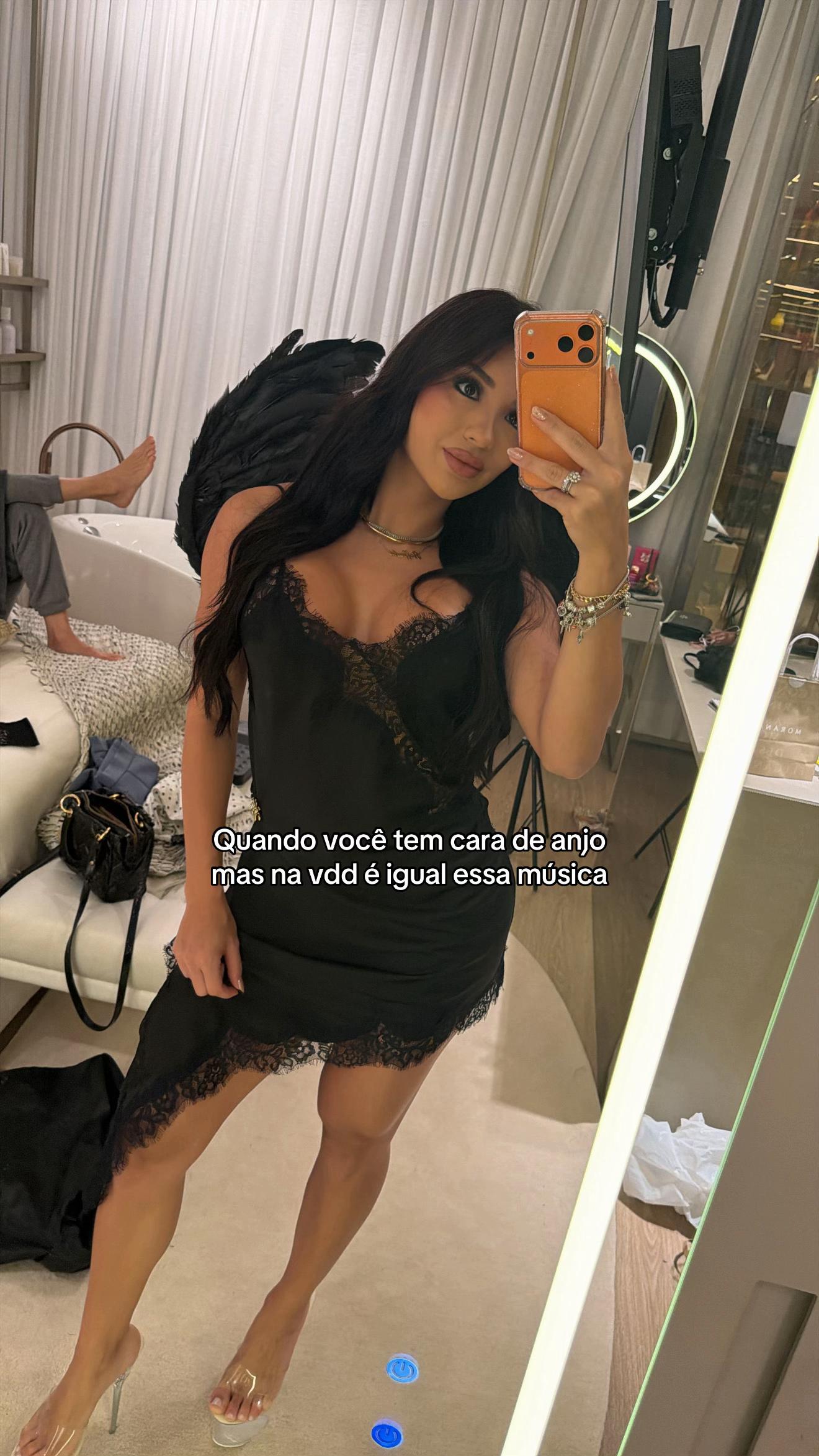 @Raffaela Souza