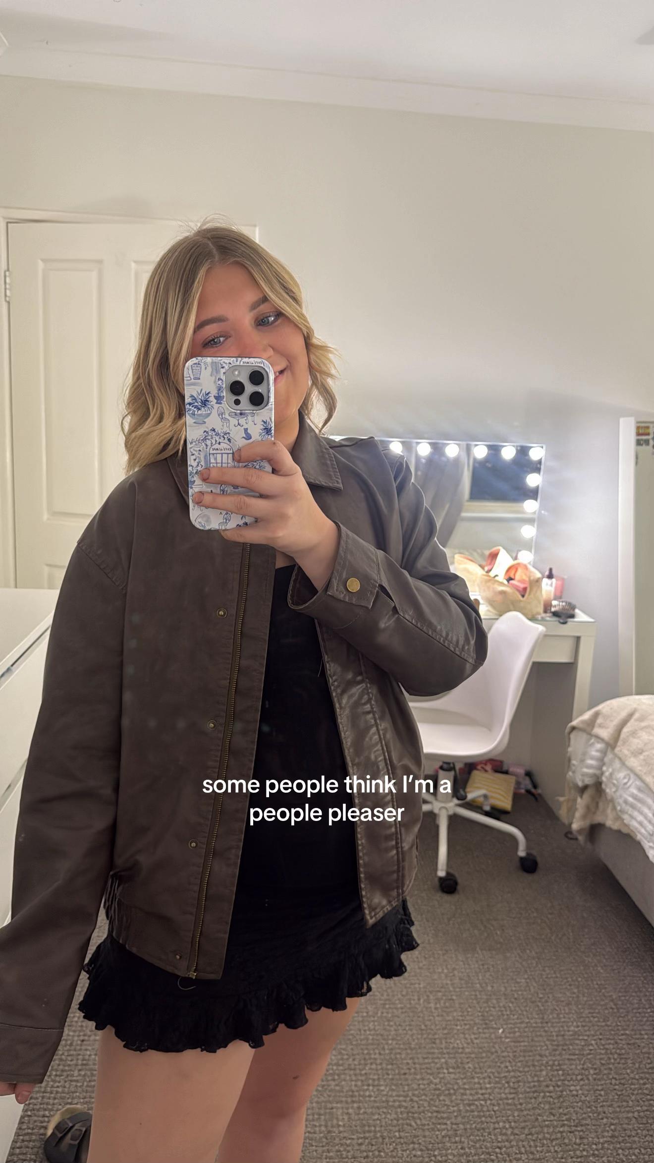 @supitscharlee
