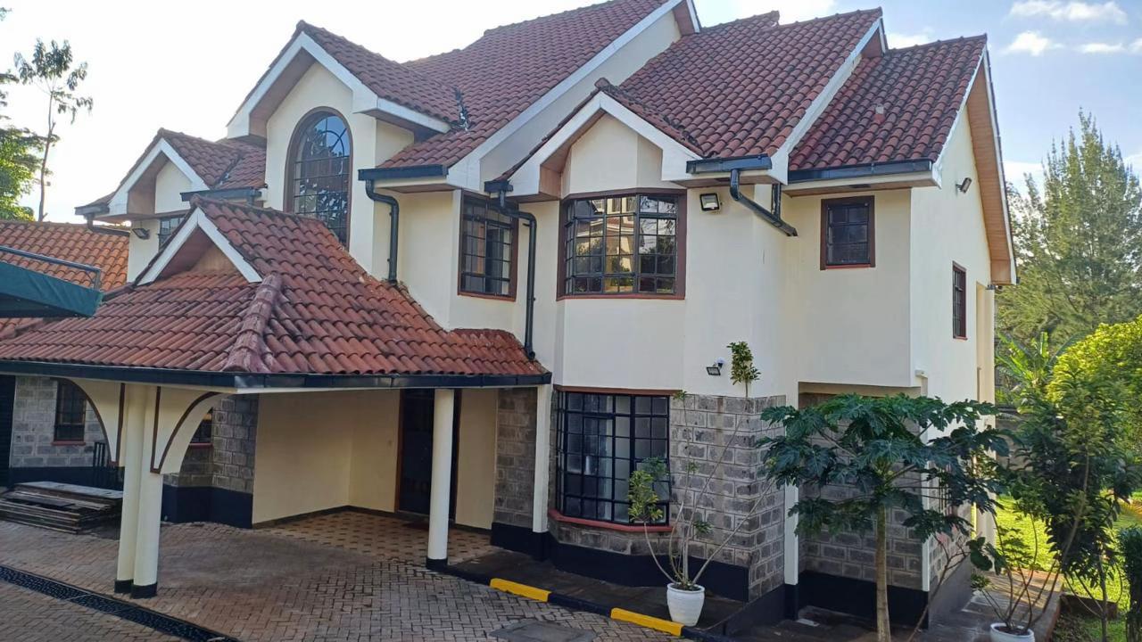 @Blush and Brick Properties