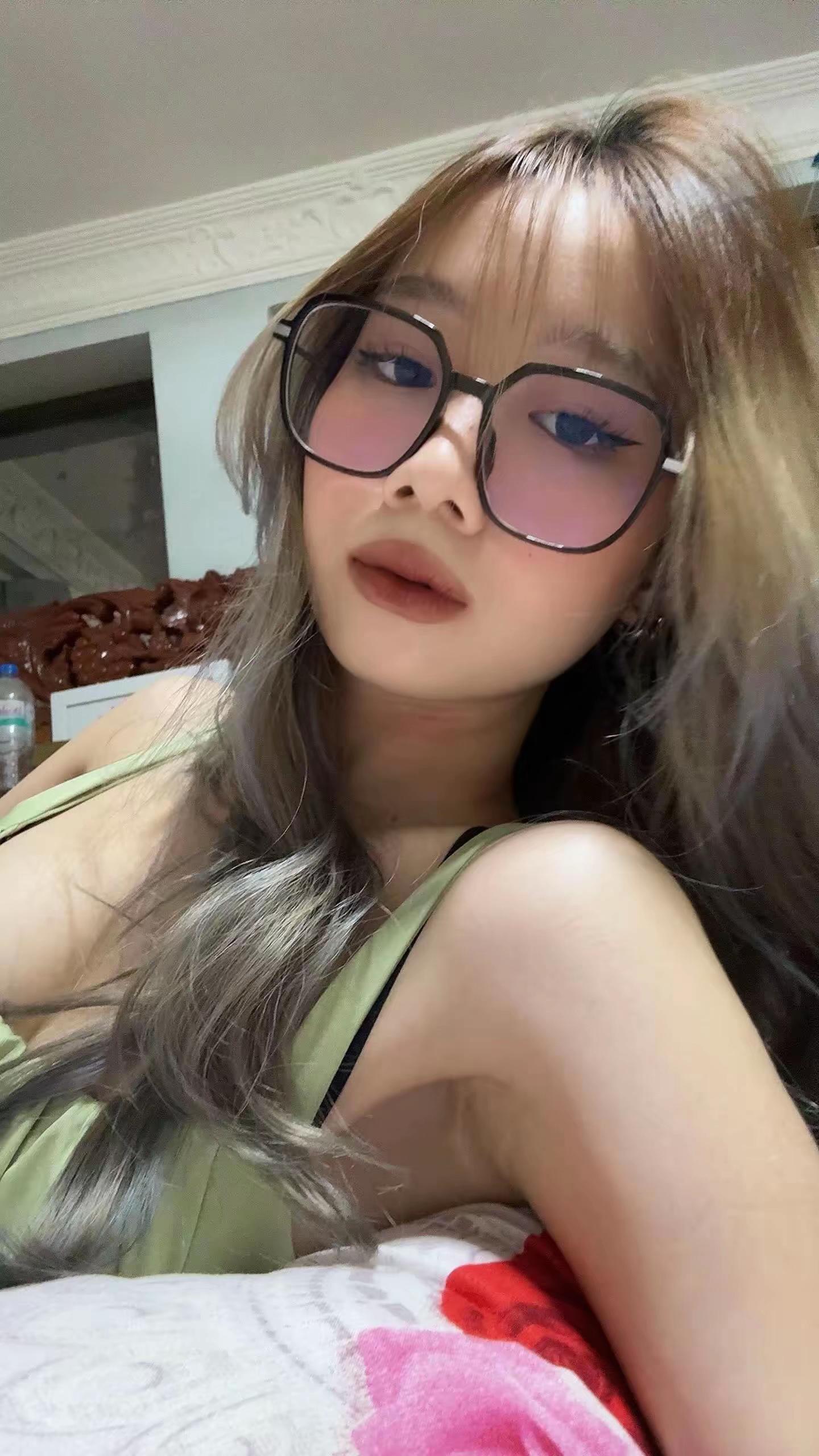 @post ey kor ban