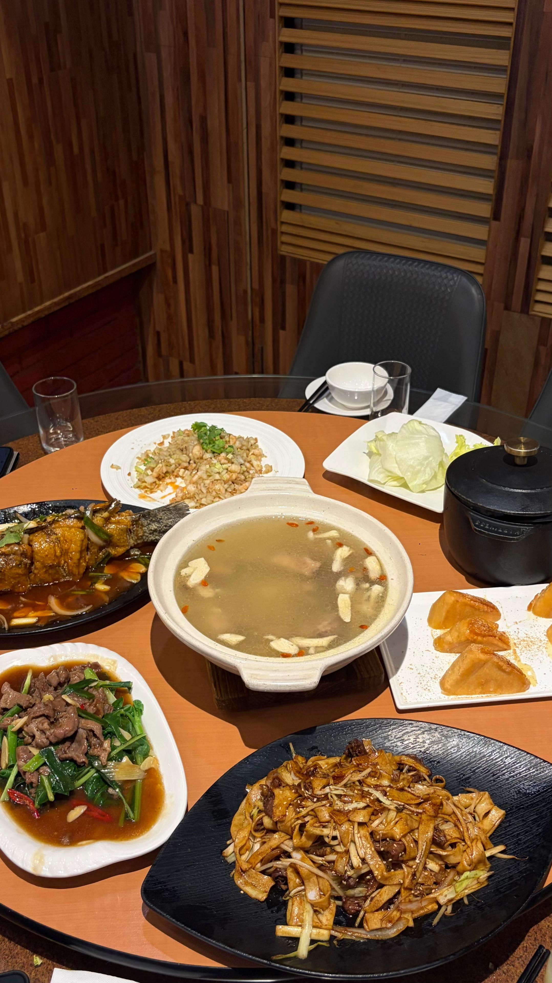 @𝙇𝙤𝙪𝙞𝙨 陸弈斯
