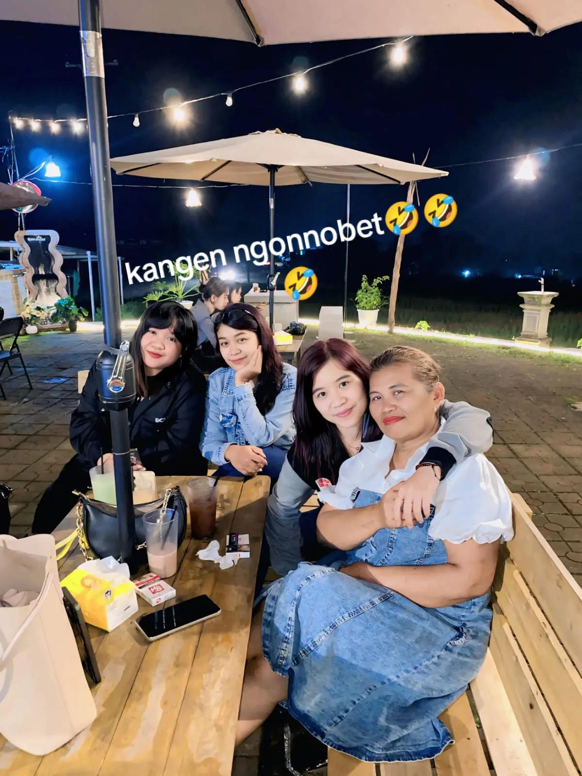 @Mak Krombong
