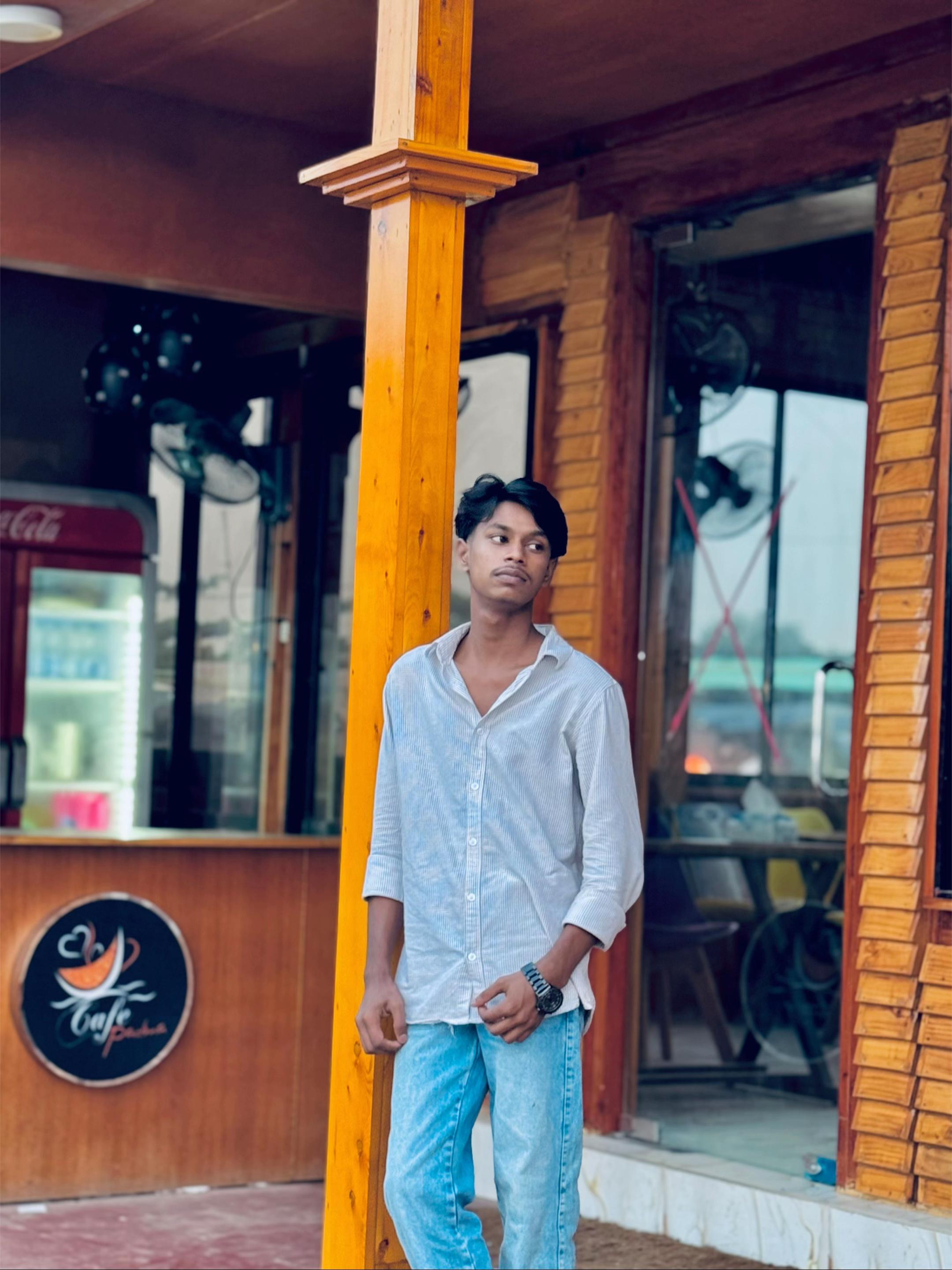 @rAbBu>🀄