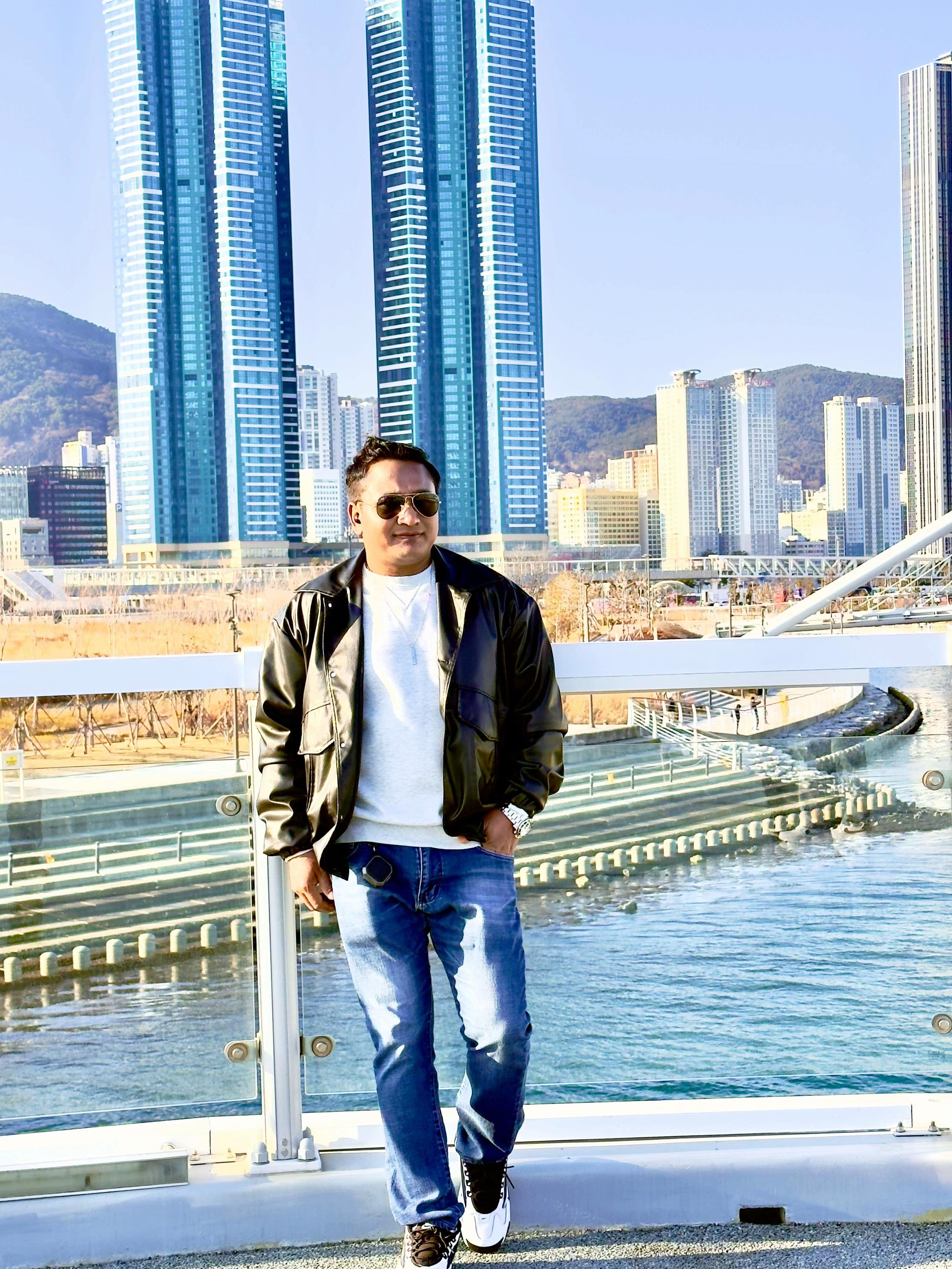 @Hari ShresthaOfficial🇰🇷🇳🇵
