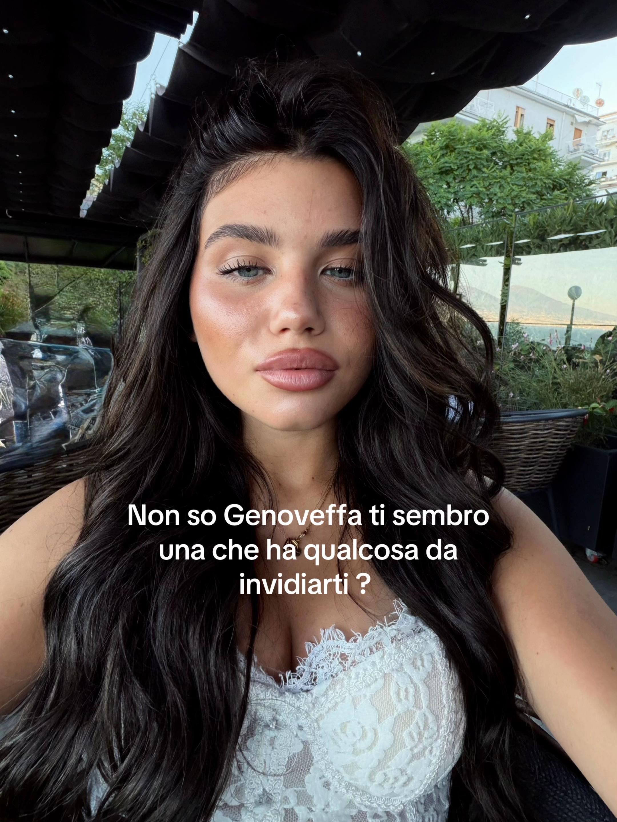 @LUDOVICA ✰