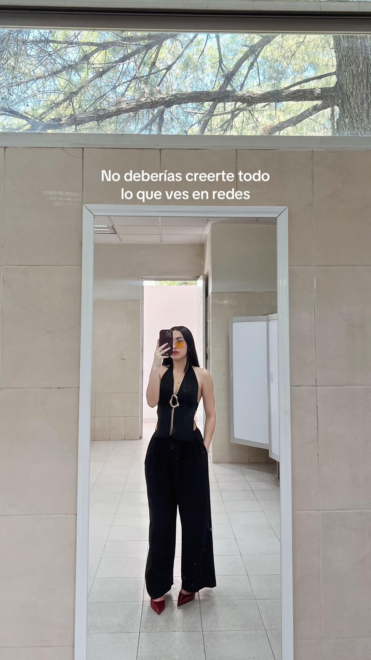 @julessecreta