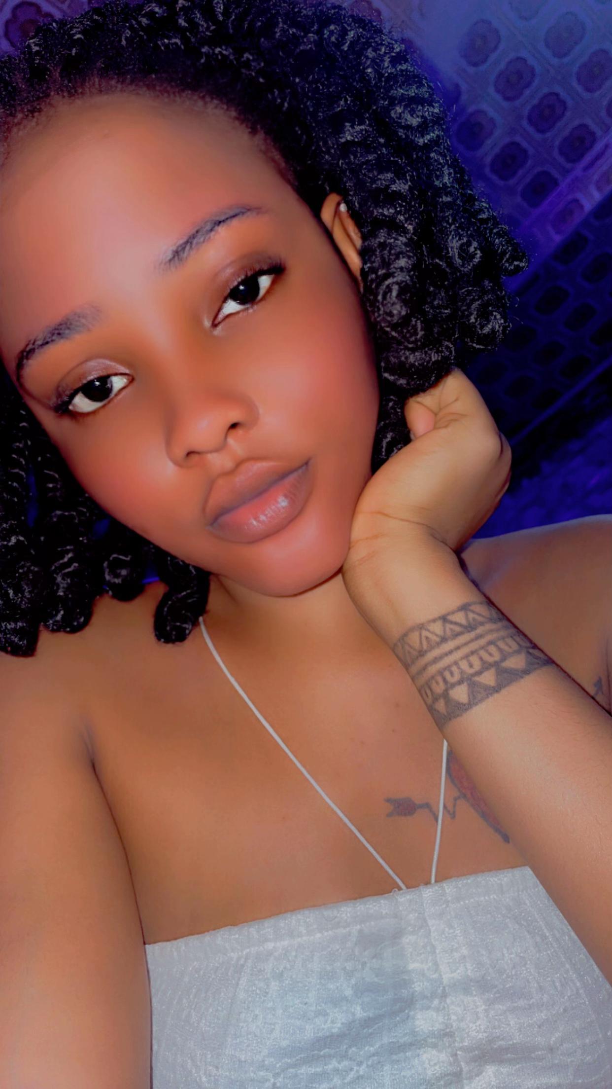 @💜🌺__𝙻𝚒𝚕 𝙼𝚊𝙼𝚊(◕ᴗ◕✿)