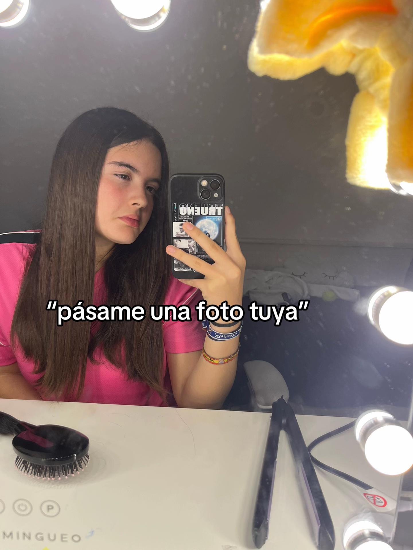 @𝐀𝐫𝐚𝐜𝐞𝐥𝐢