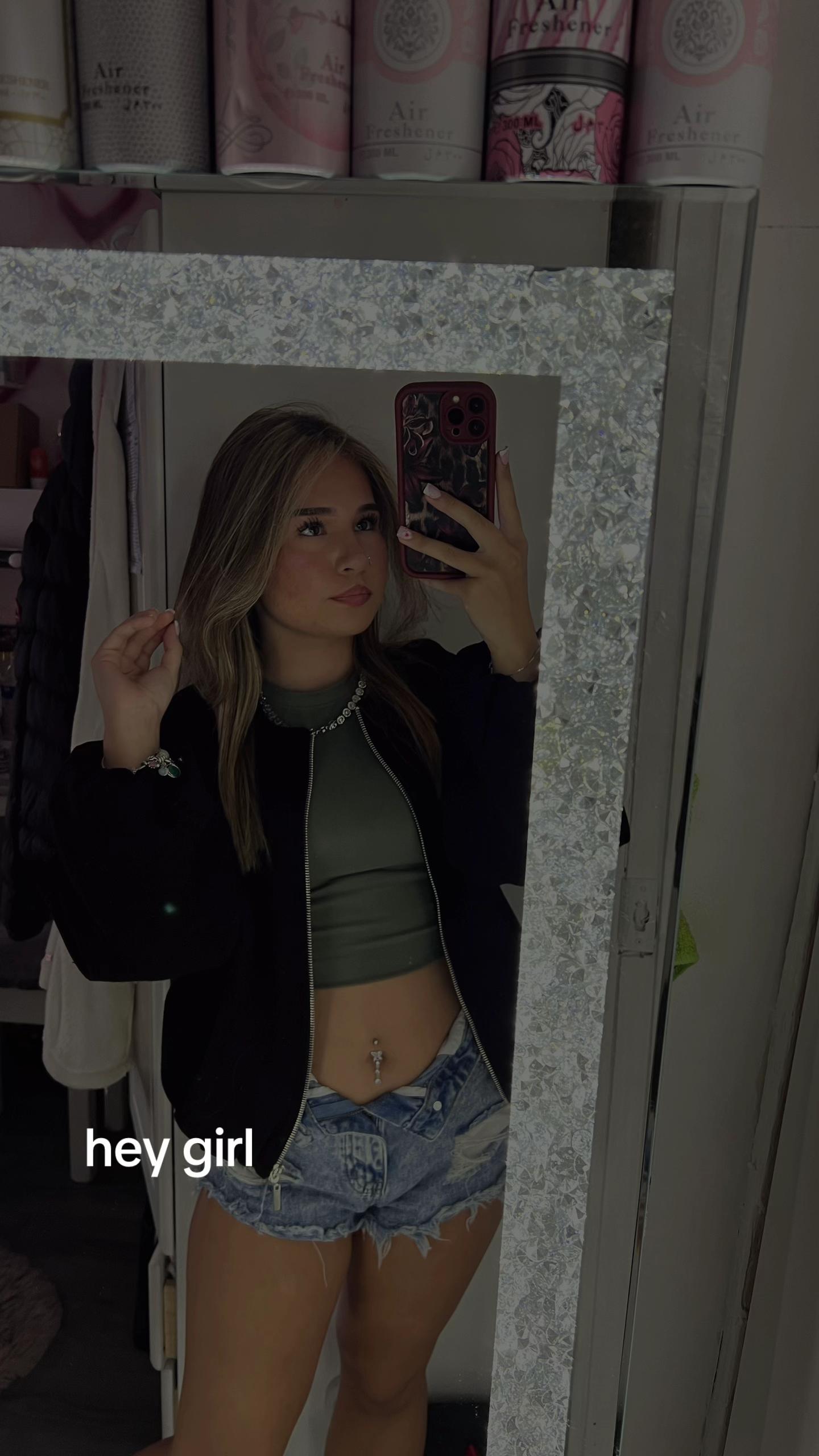 @𝐋𝐚𝐢𝐧𝐞𝐲𝐬𝐩𝐚𝐦