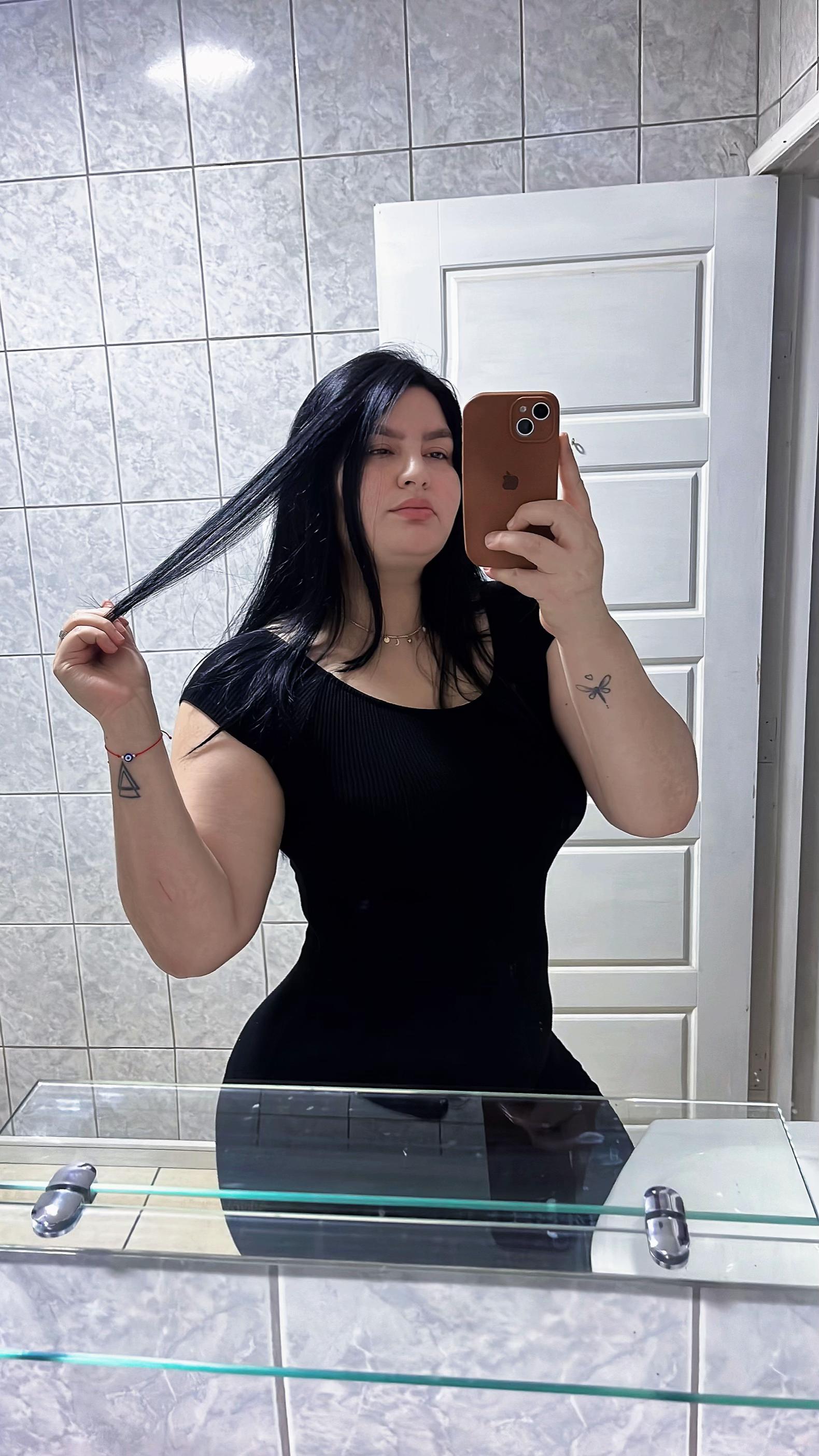 @🐅🫰🏻