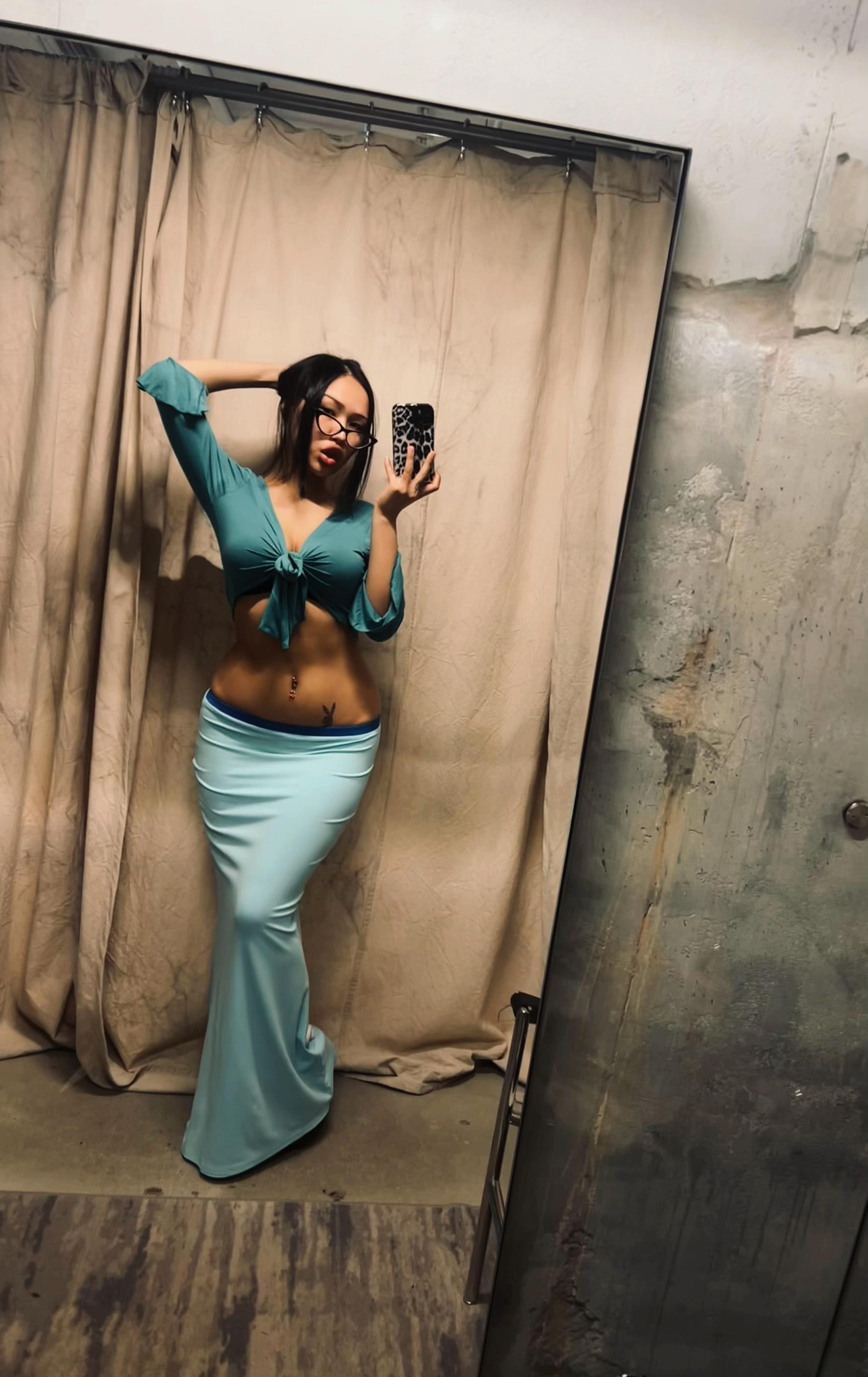 @Alyalyalya
