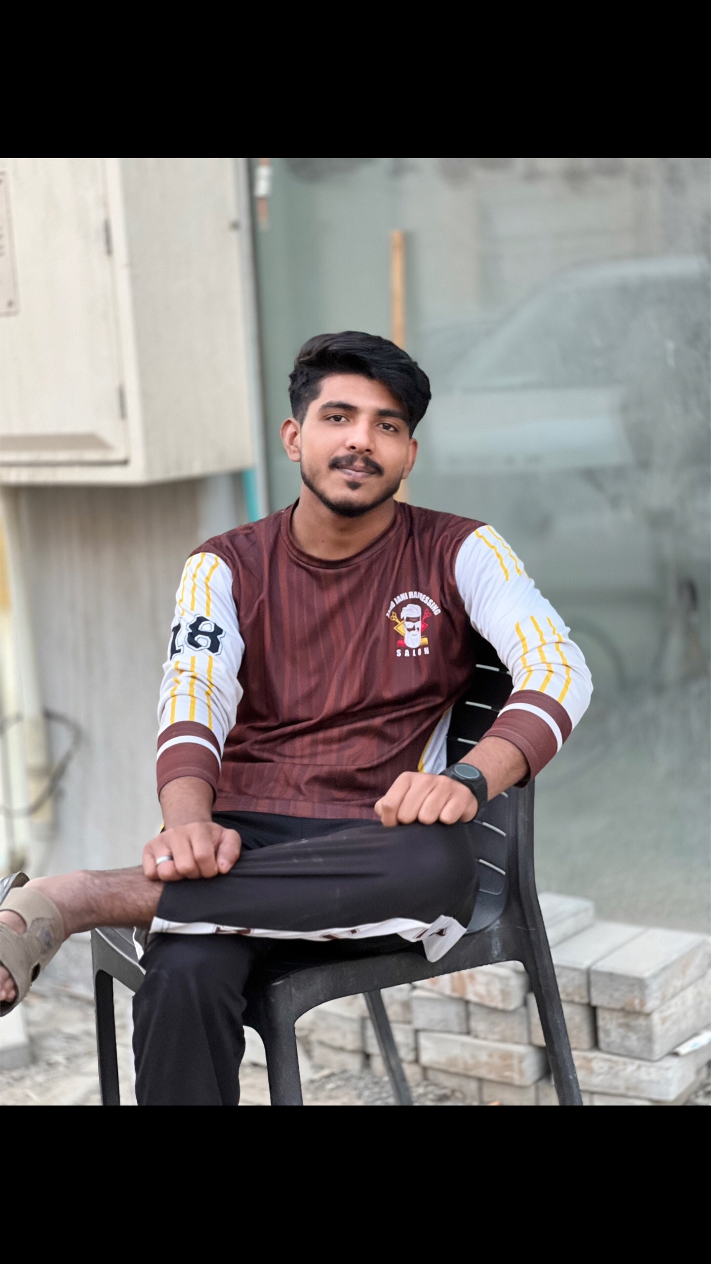 @Dani 🇵🇰🇦🇪