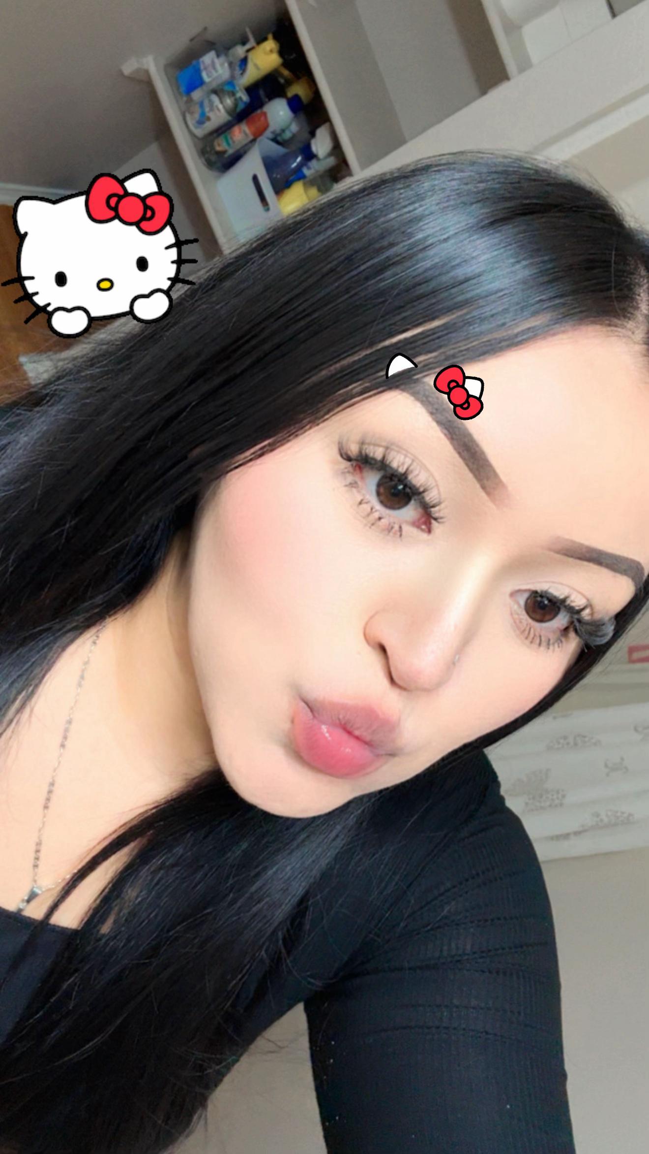 @Stephanie Hello kitty 🎀