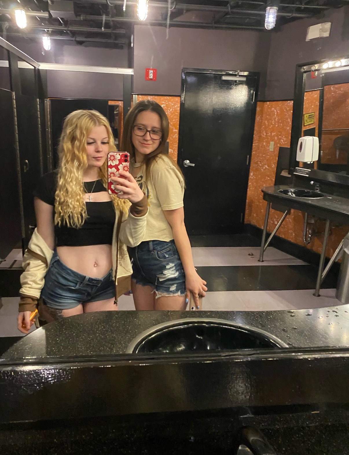 @nevergavashit03