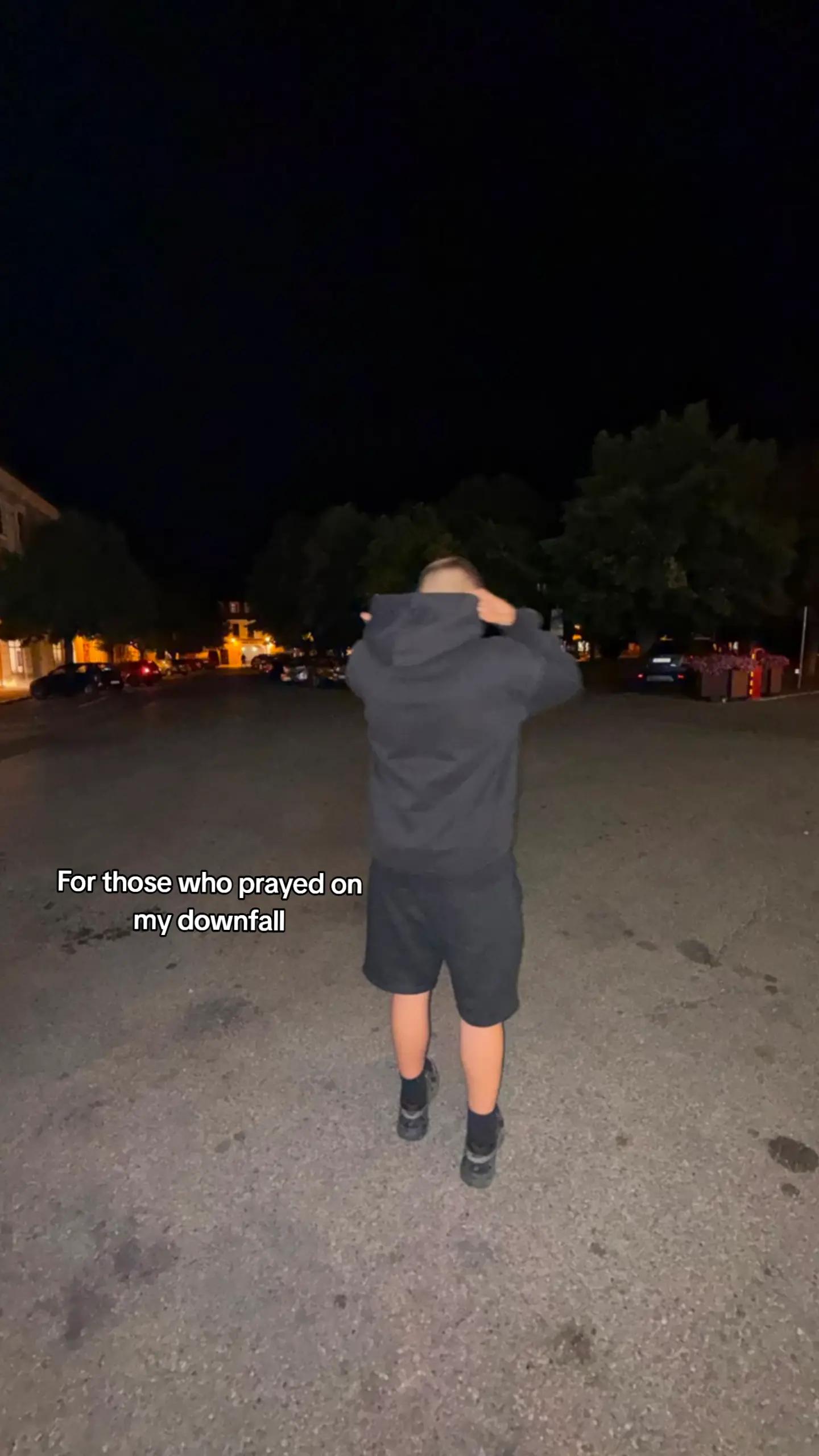 @Rusuu