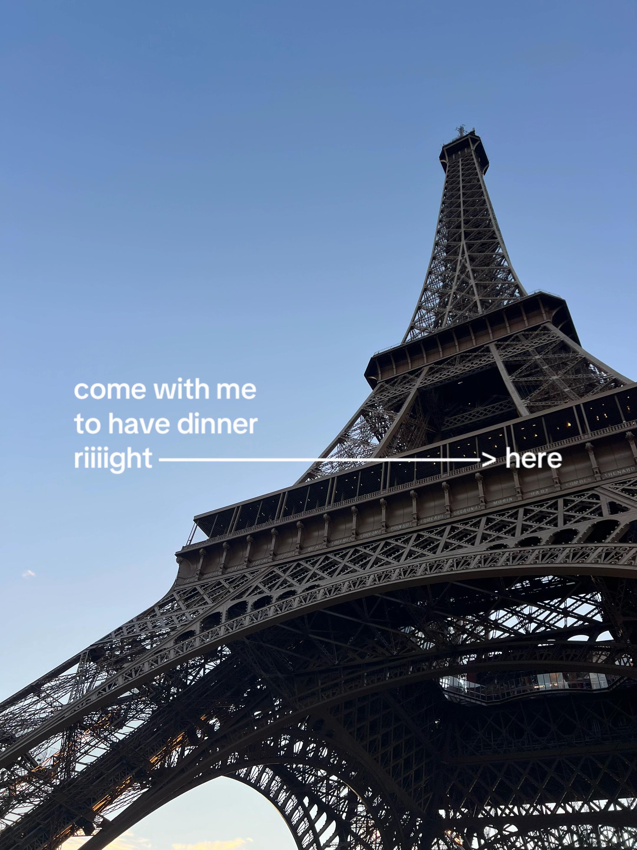 @ZOE IN PARIS 🇫🇷
