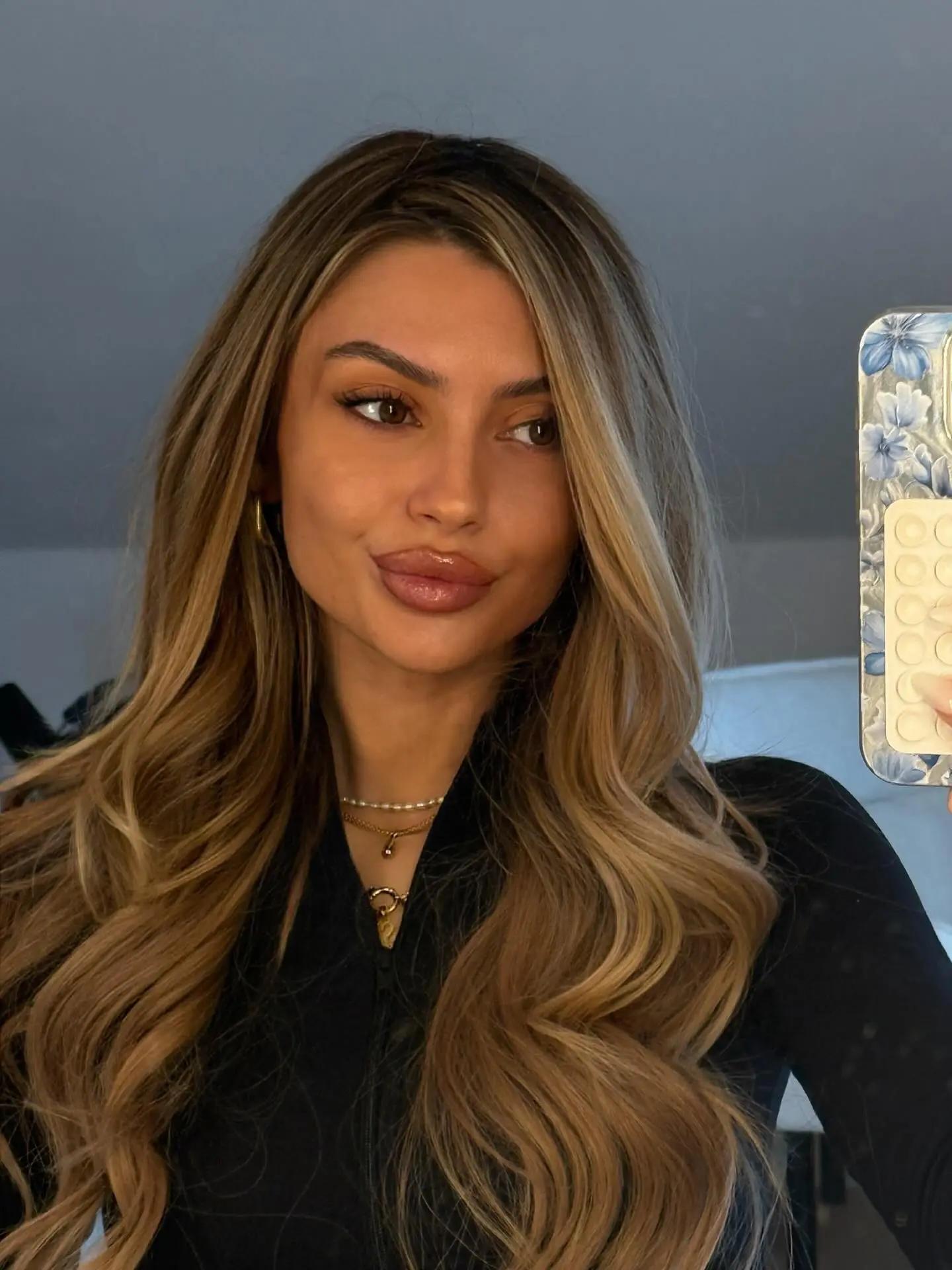 @𝗡𝗲𝗵𝗶𝗿𝗶𝗻 𝗥𝘂𝗷𝘂💄