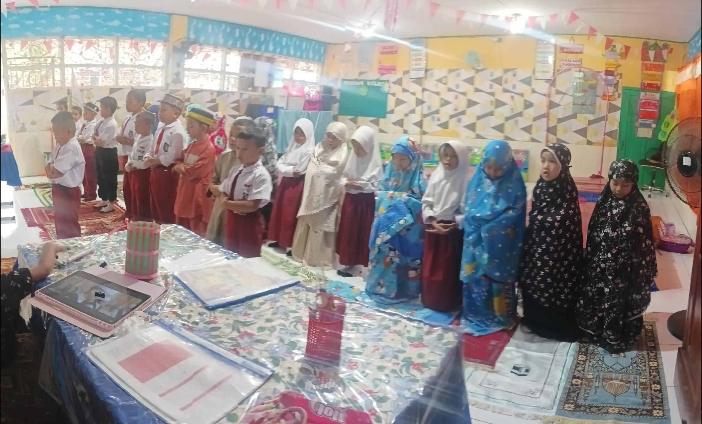 @Ibu Nisaa | Teacher Life Story