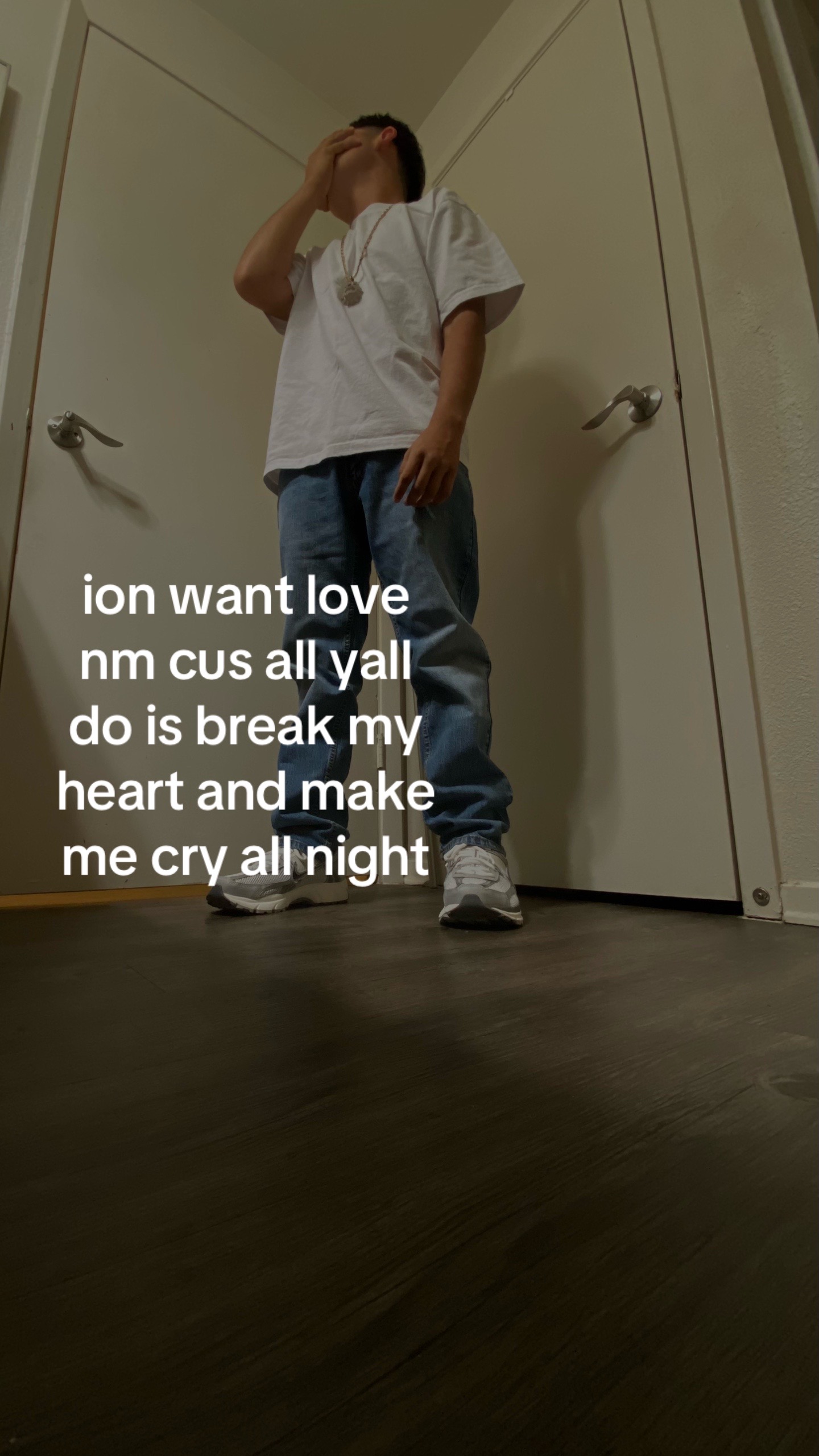 @r8y