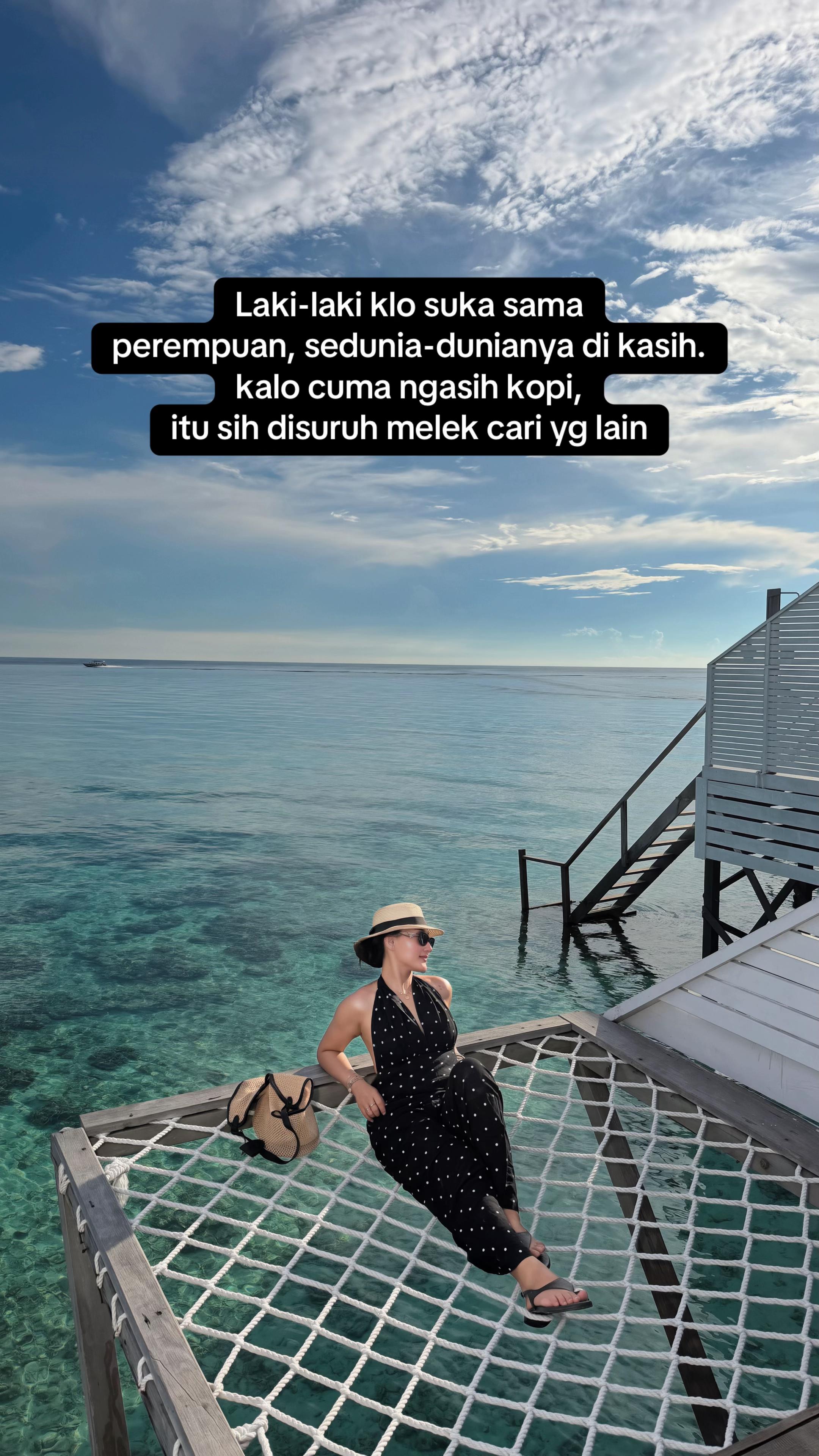 @𝐑 𝐕 🧜🏻&zwj;♀️
