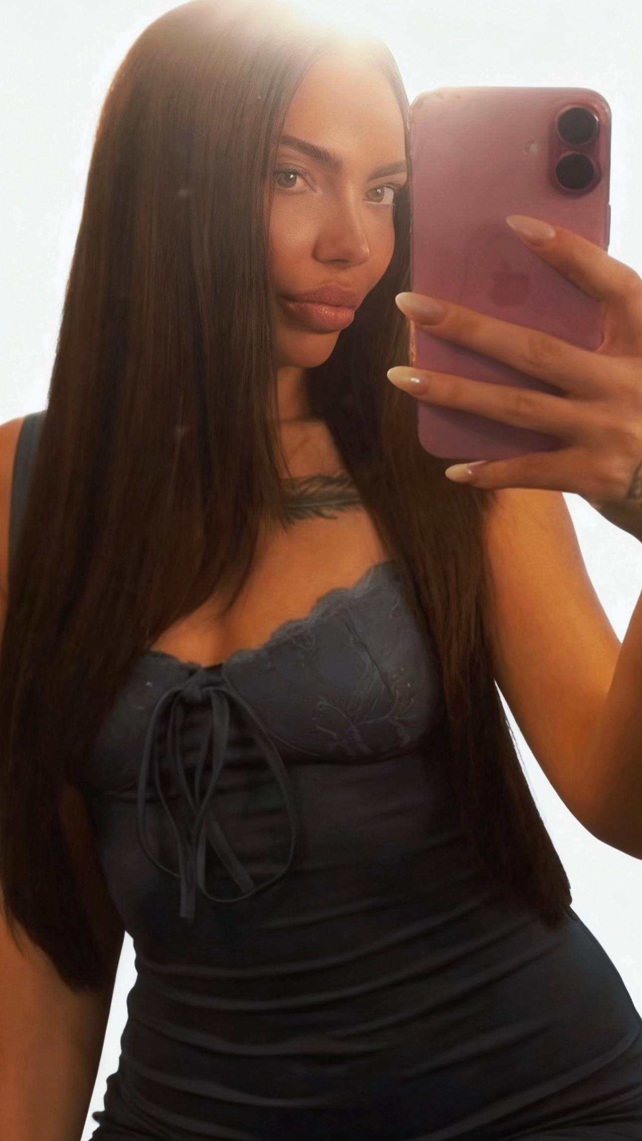 @toniburgess878