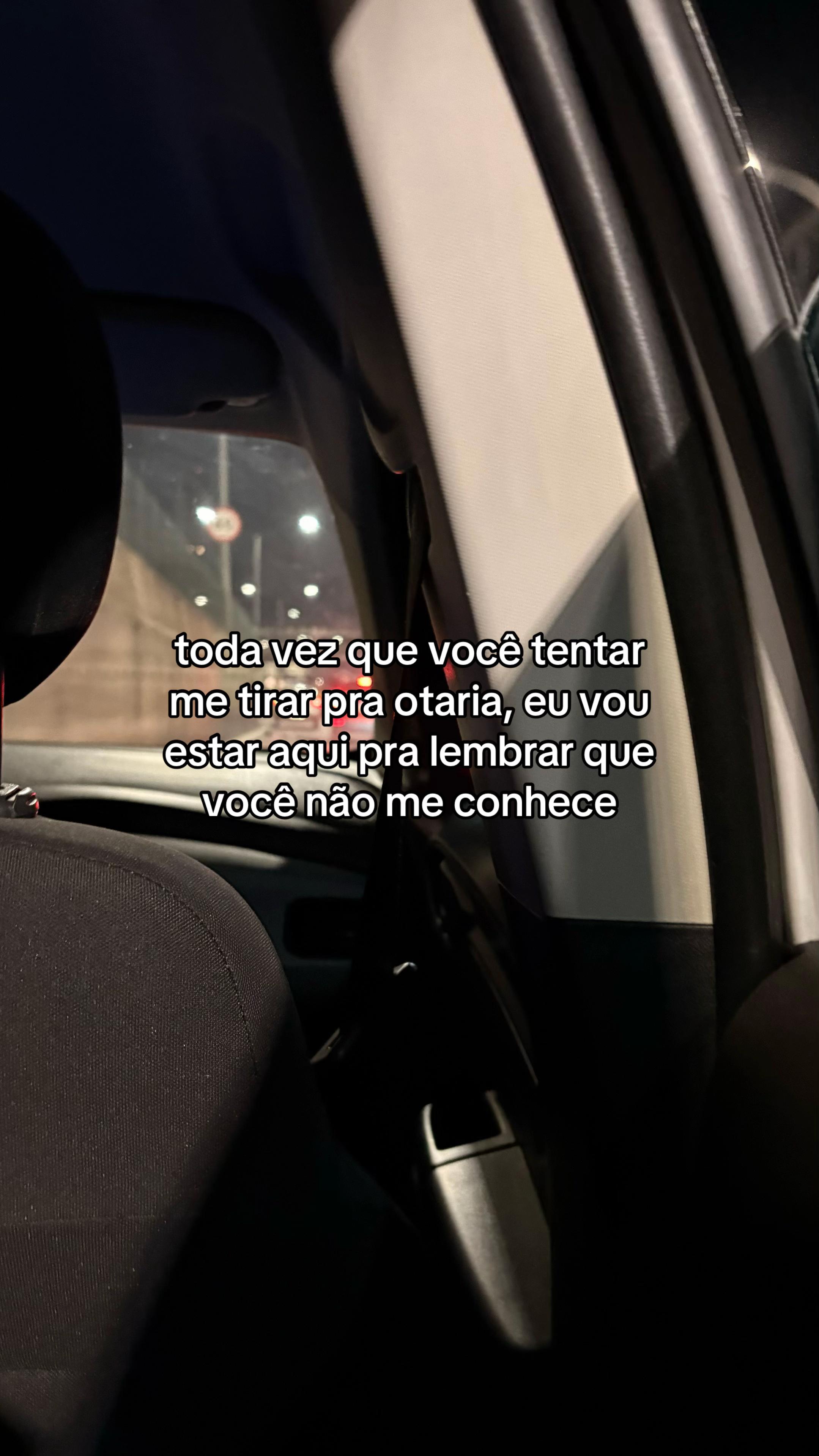 @_vitoriasoaressz