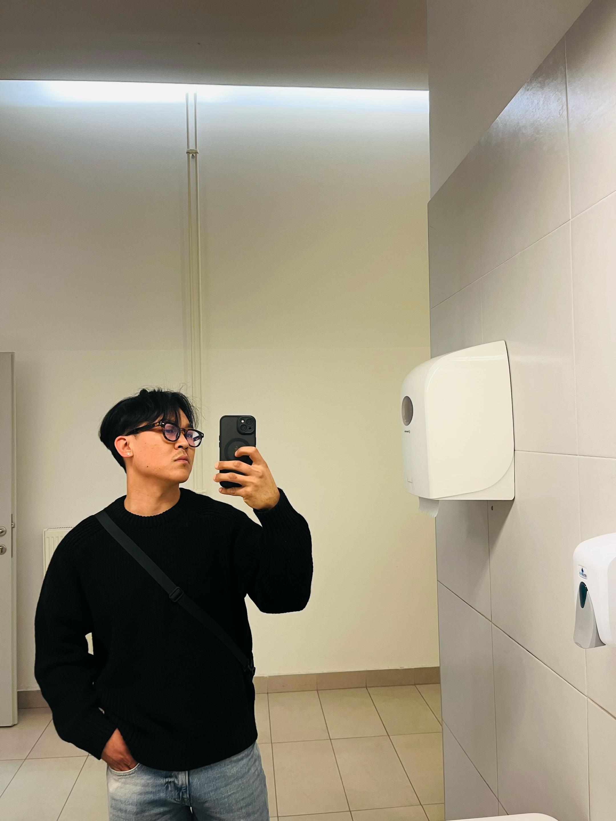 @Tshering1997🧐