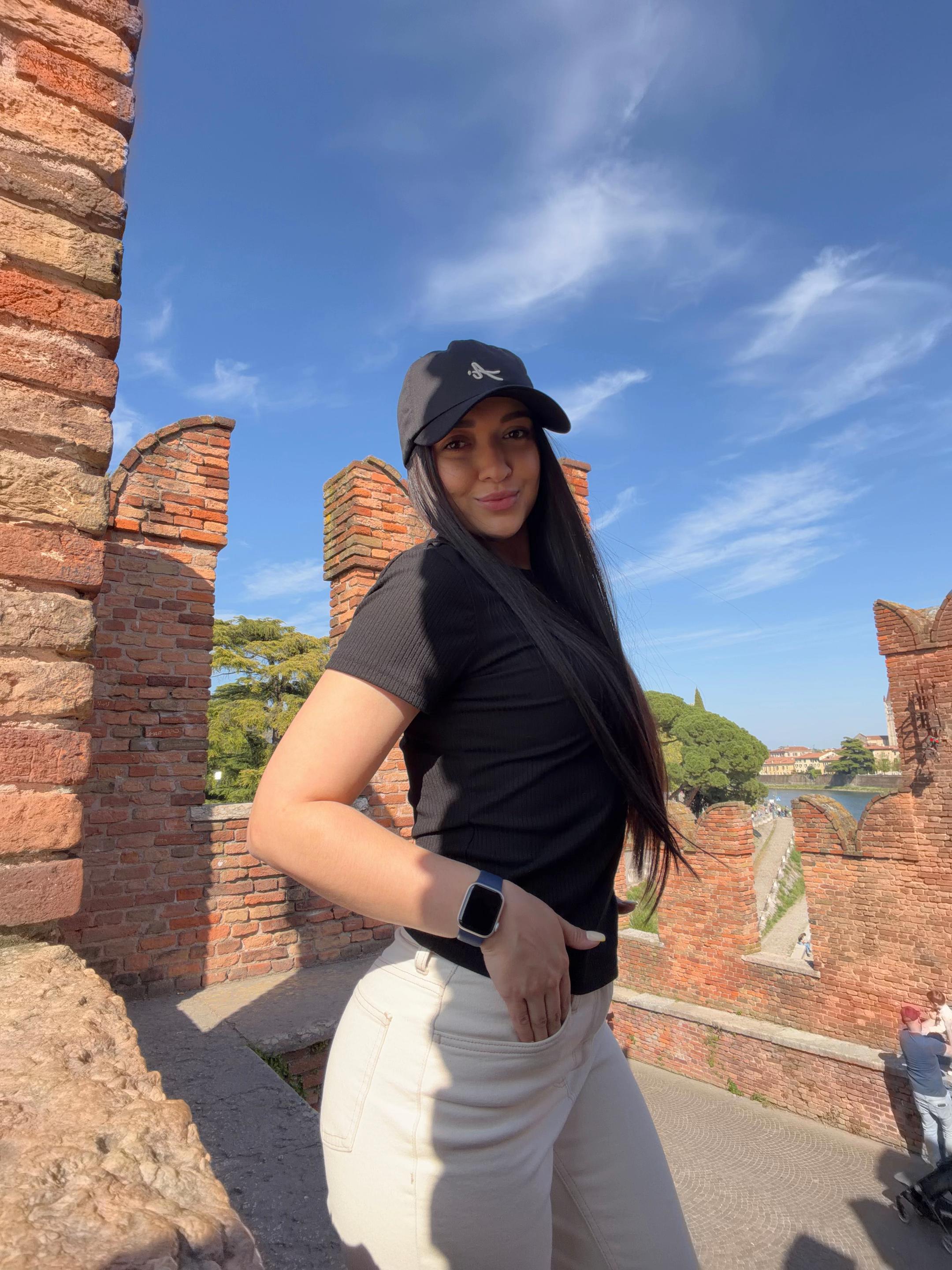 @𝒜𝓃𝓃𝑔𝑒.𝓁𝒾𝓃𝒶