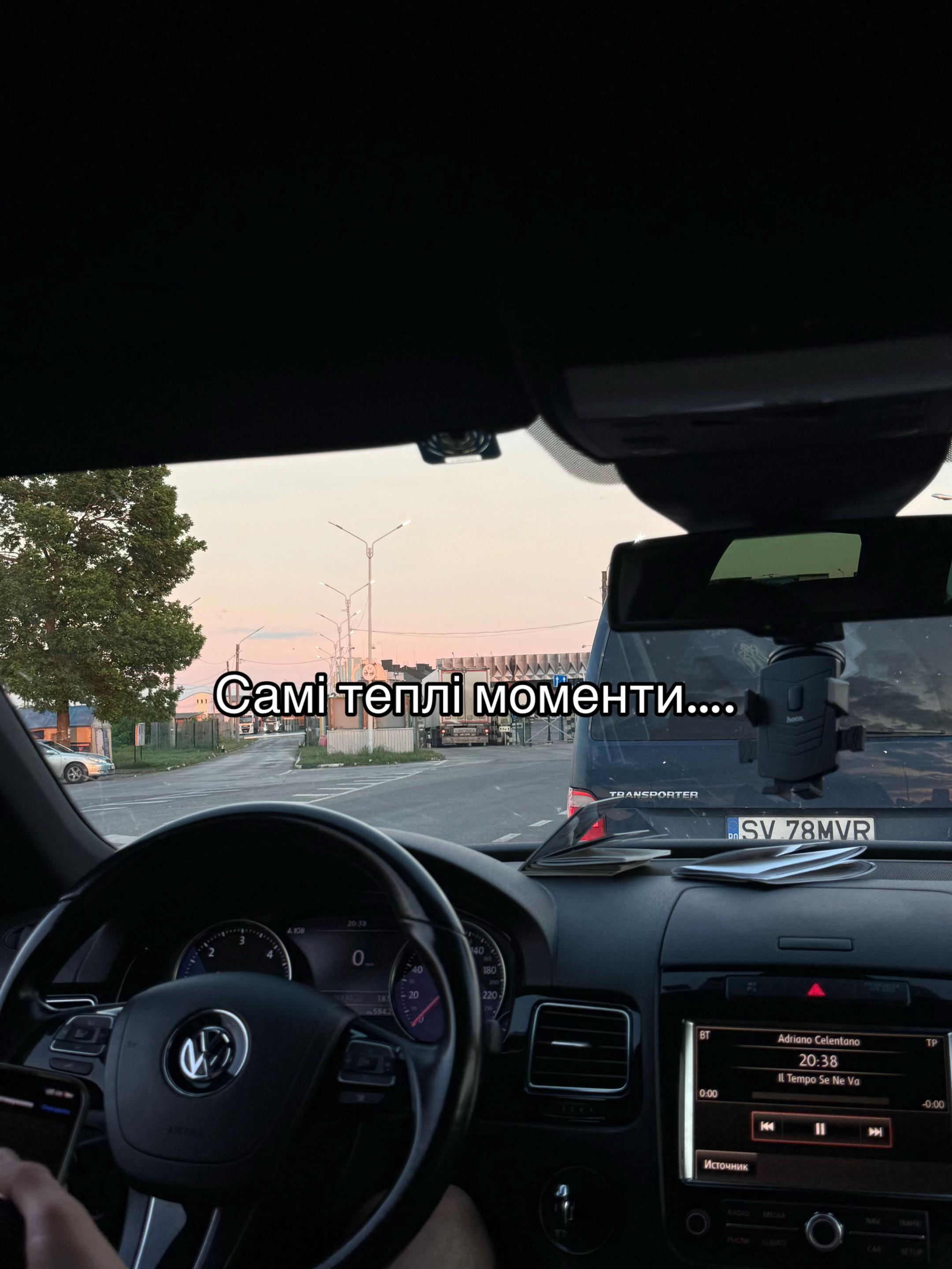 @9887🌪️