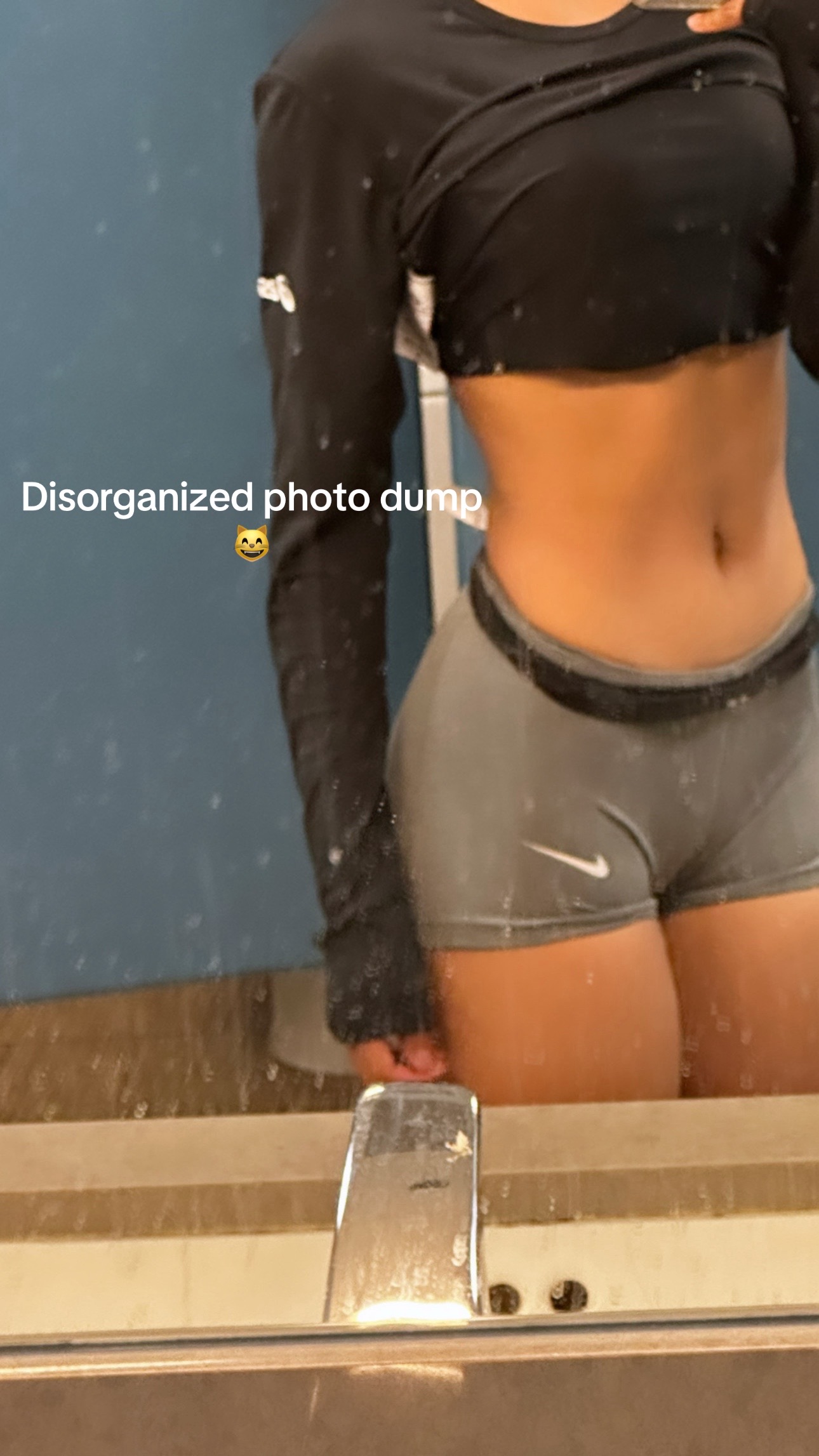 @️