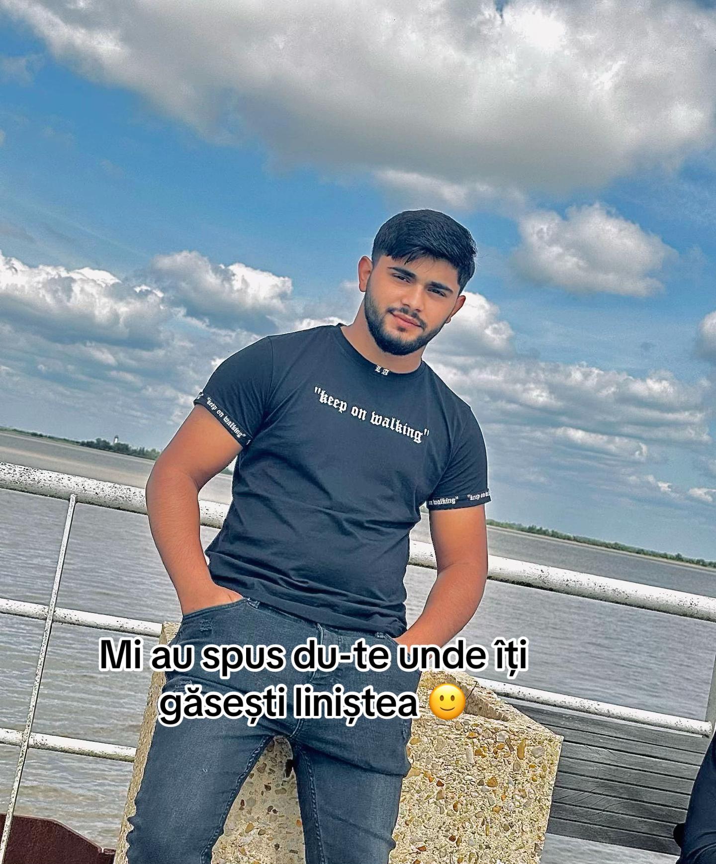@Vio👑