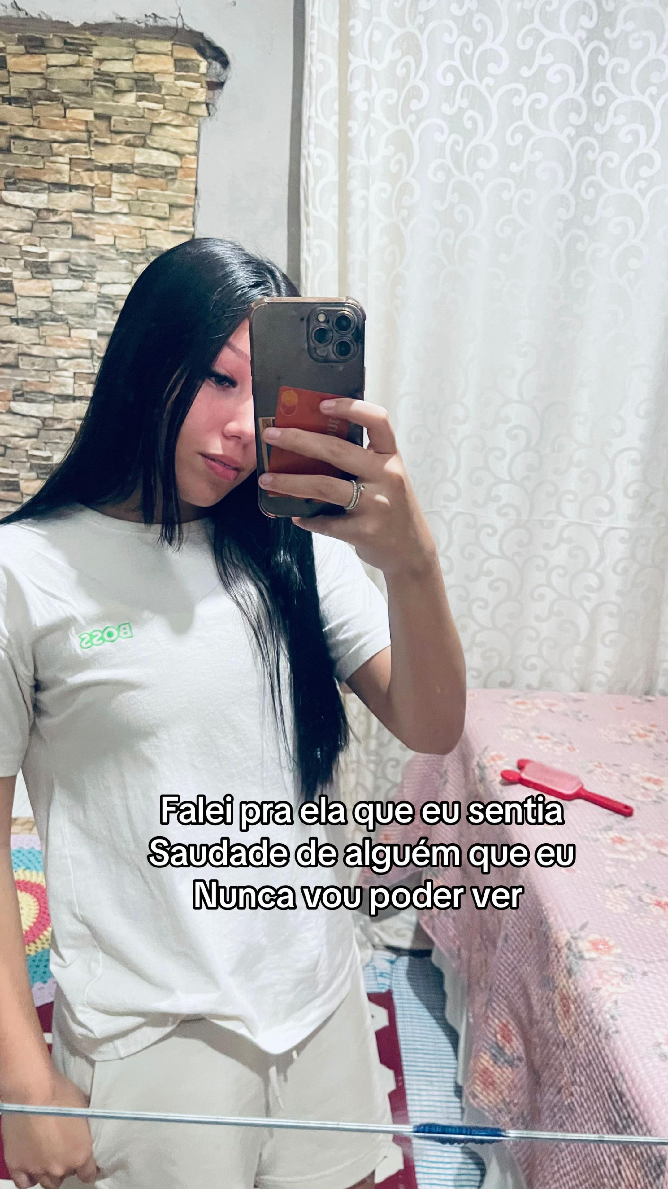 @Let&iacute;cia.akamine_