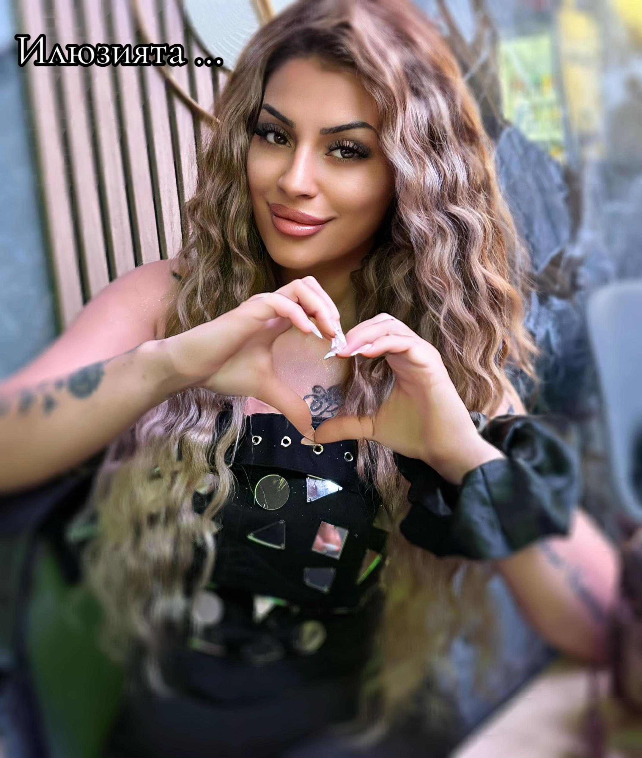 @𝓑𝓮𝓽𝓽𝔂 &hellip; 💋