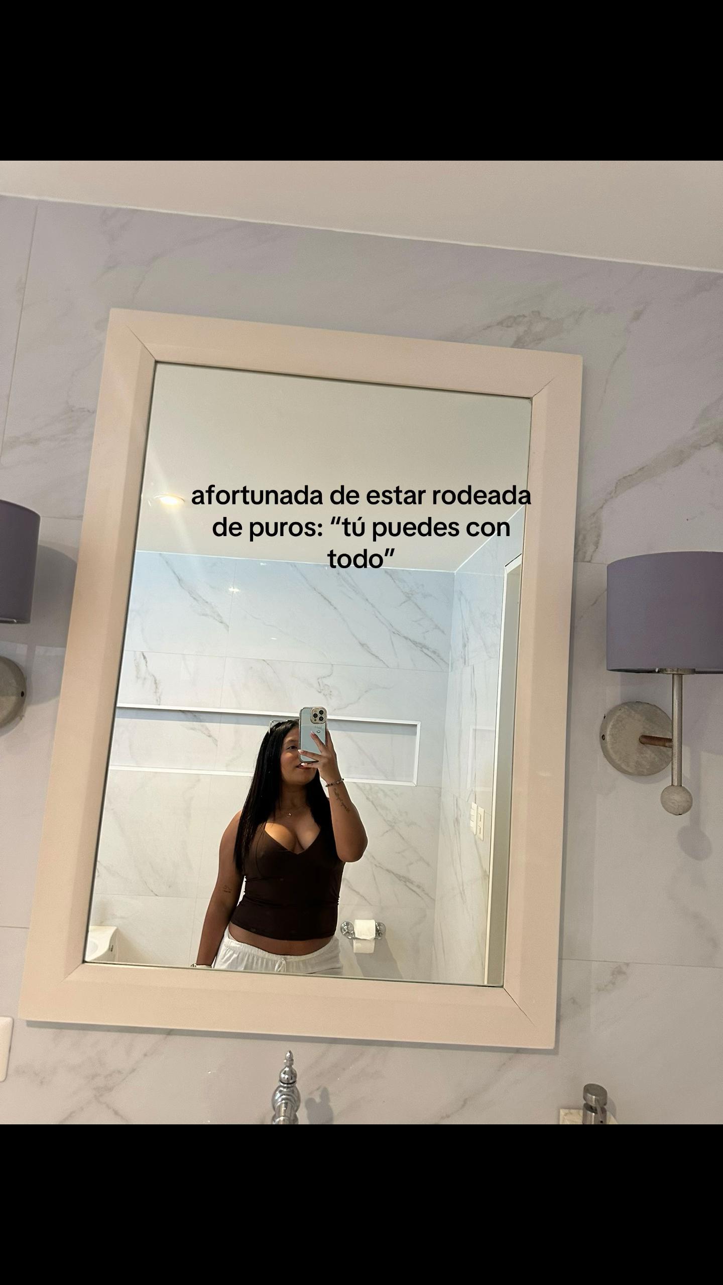 @Camila Zapata