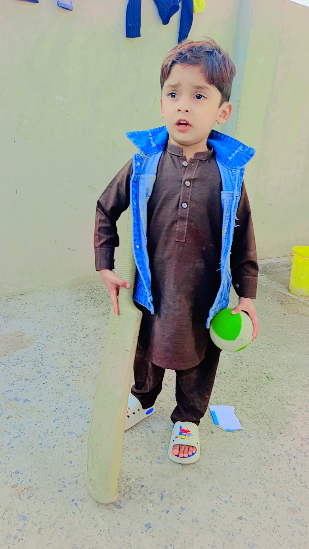 @Bashrat Bhatti 752