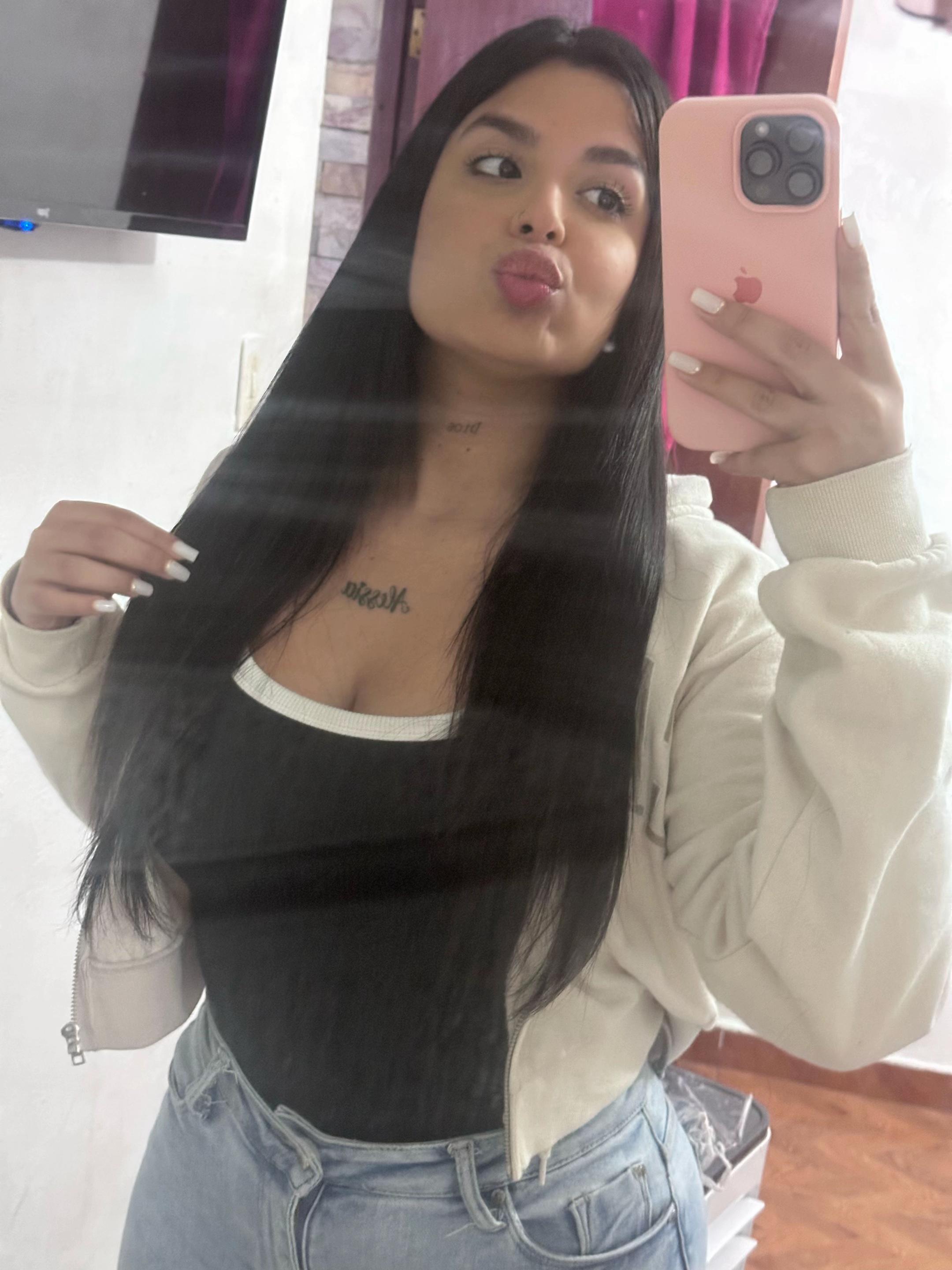 @Angie Carol🌸