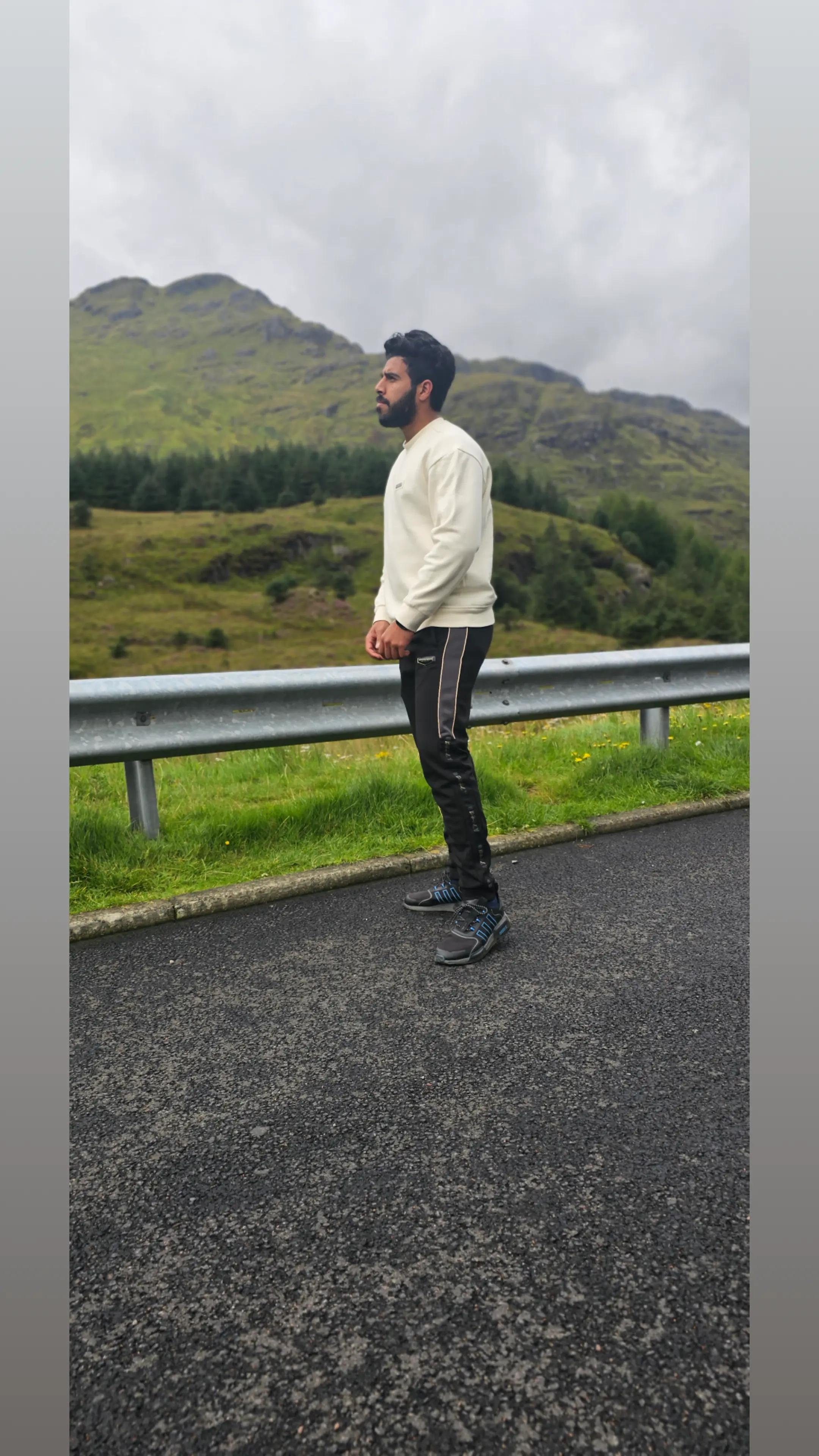@MALIK_🇵🇰 👉 🇬🇧