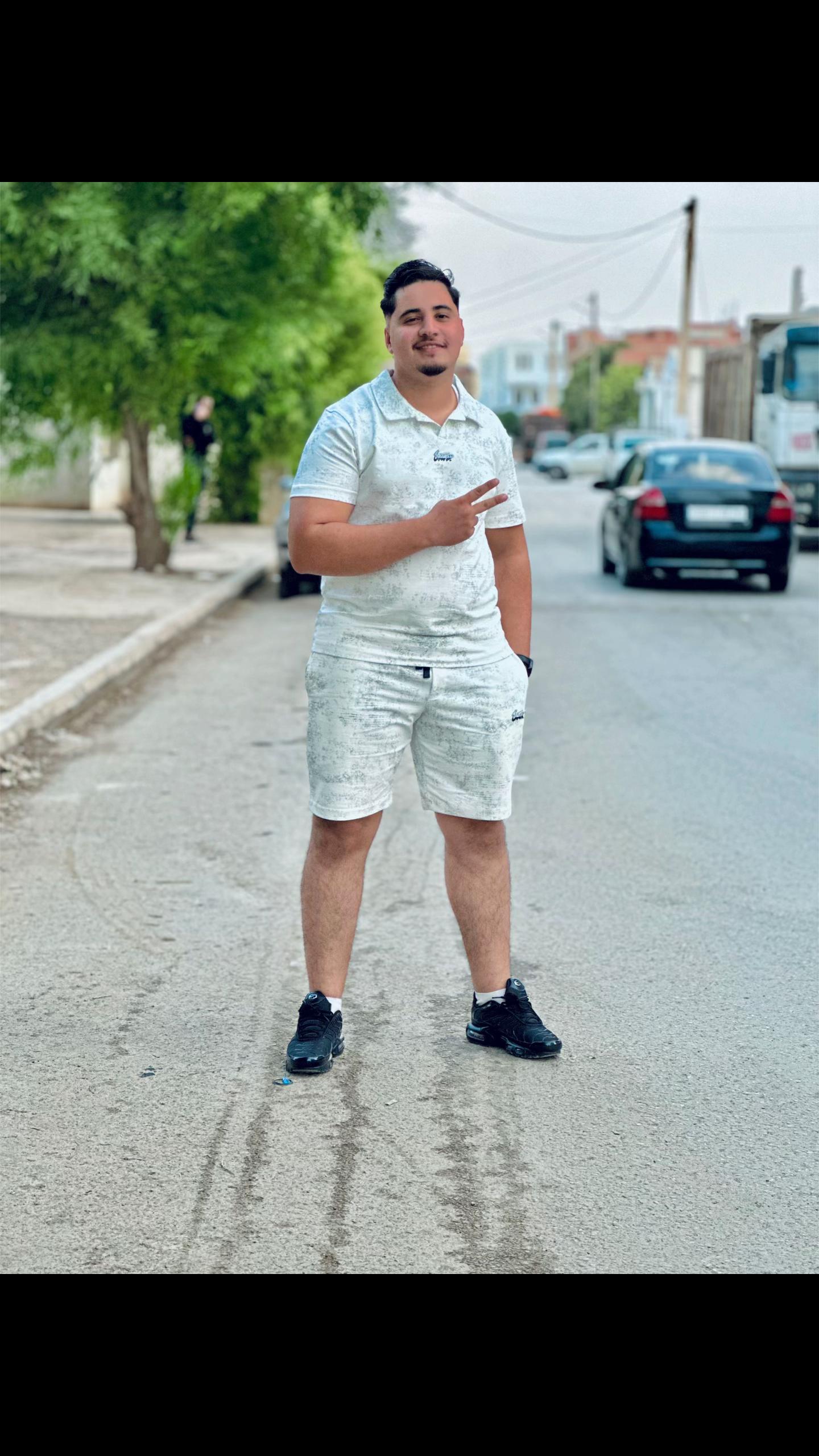 @Lê Prince 👑😎
