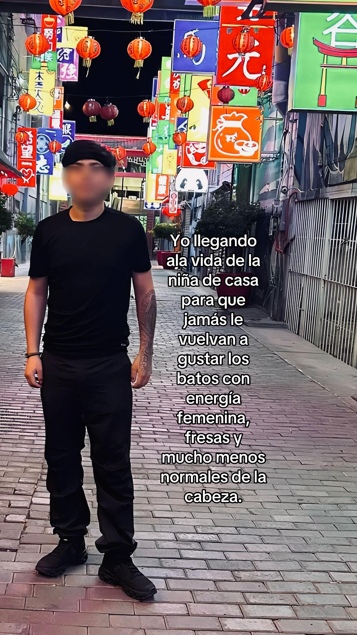 @⃟