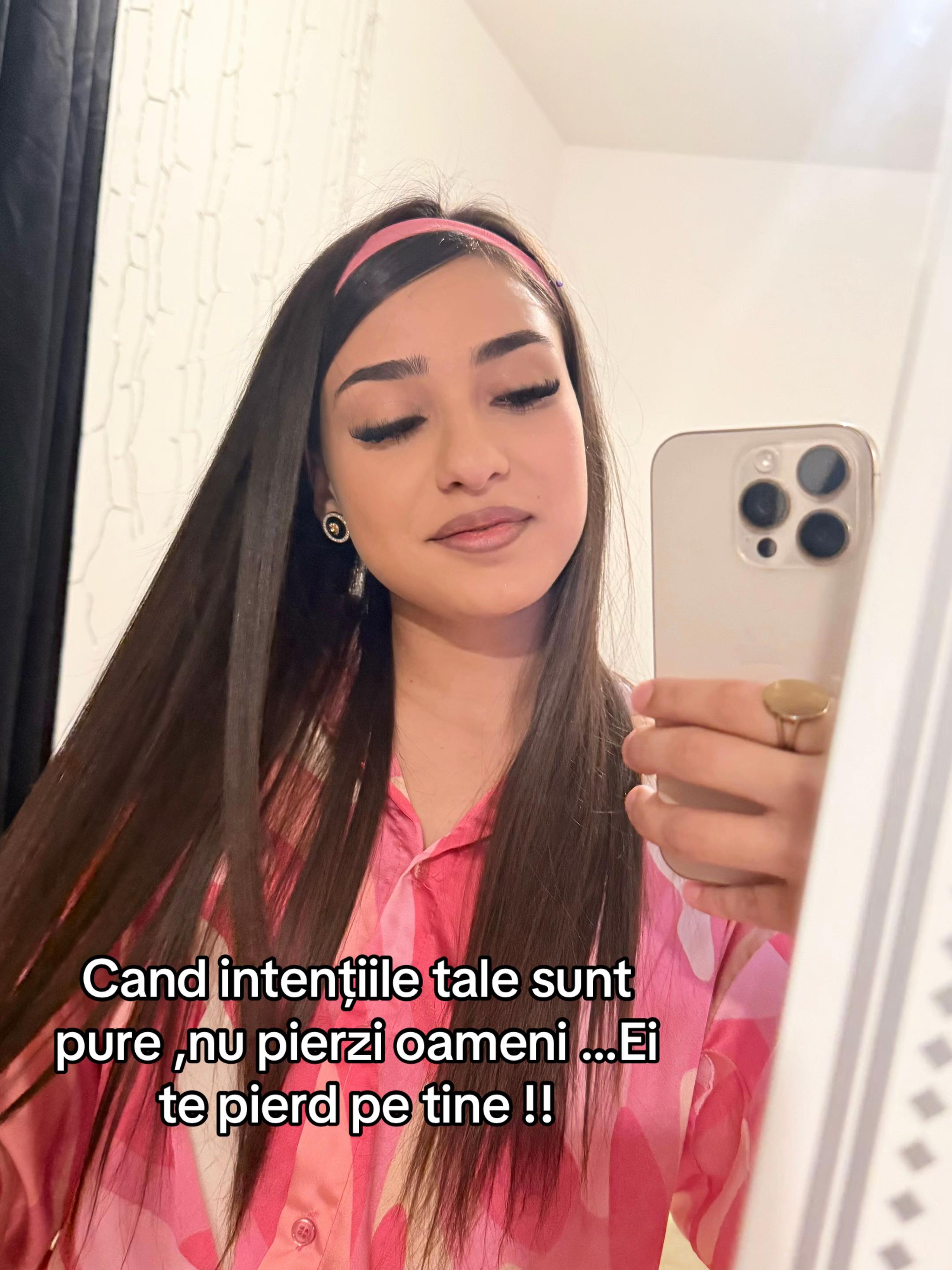 @AXX