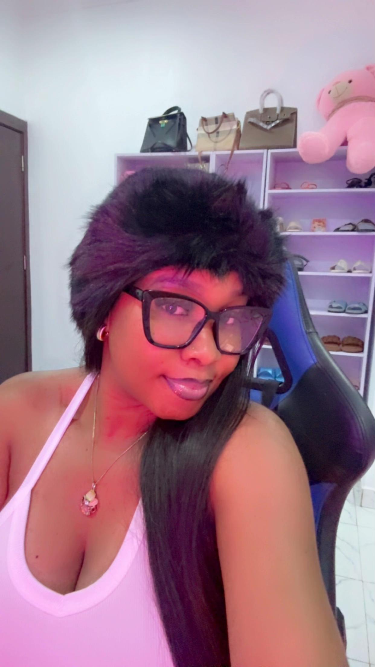 @QueenMira❤️