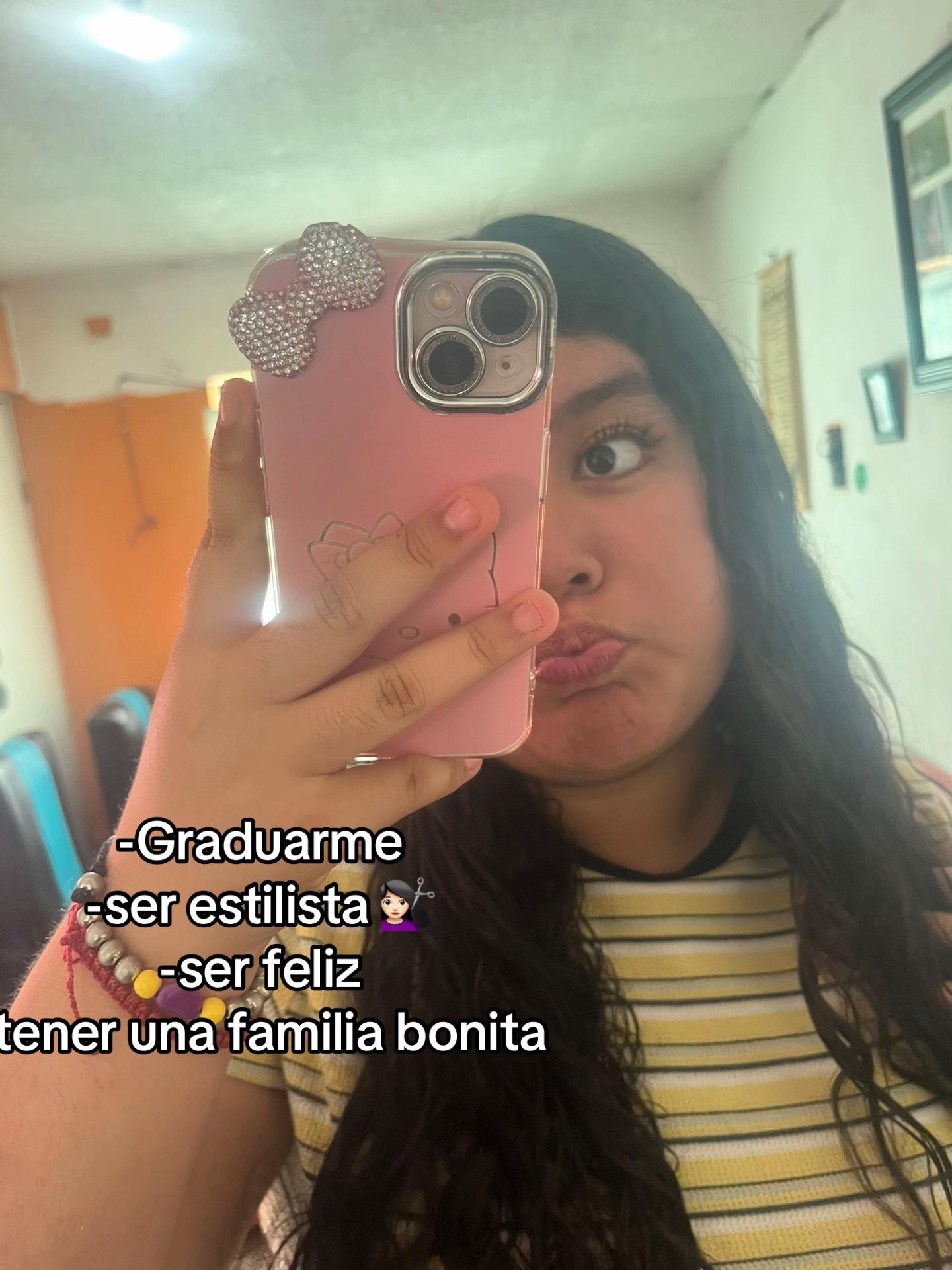 @adri_avila00