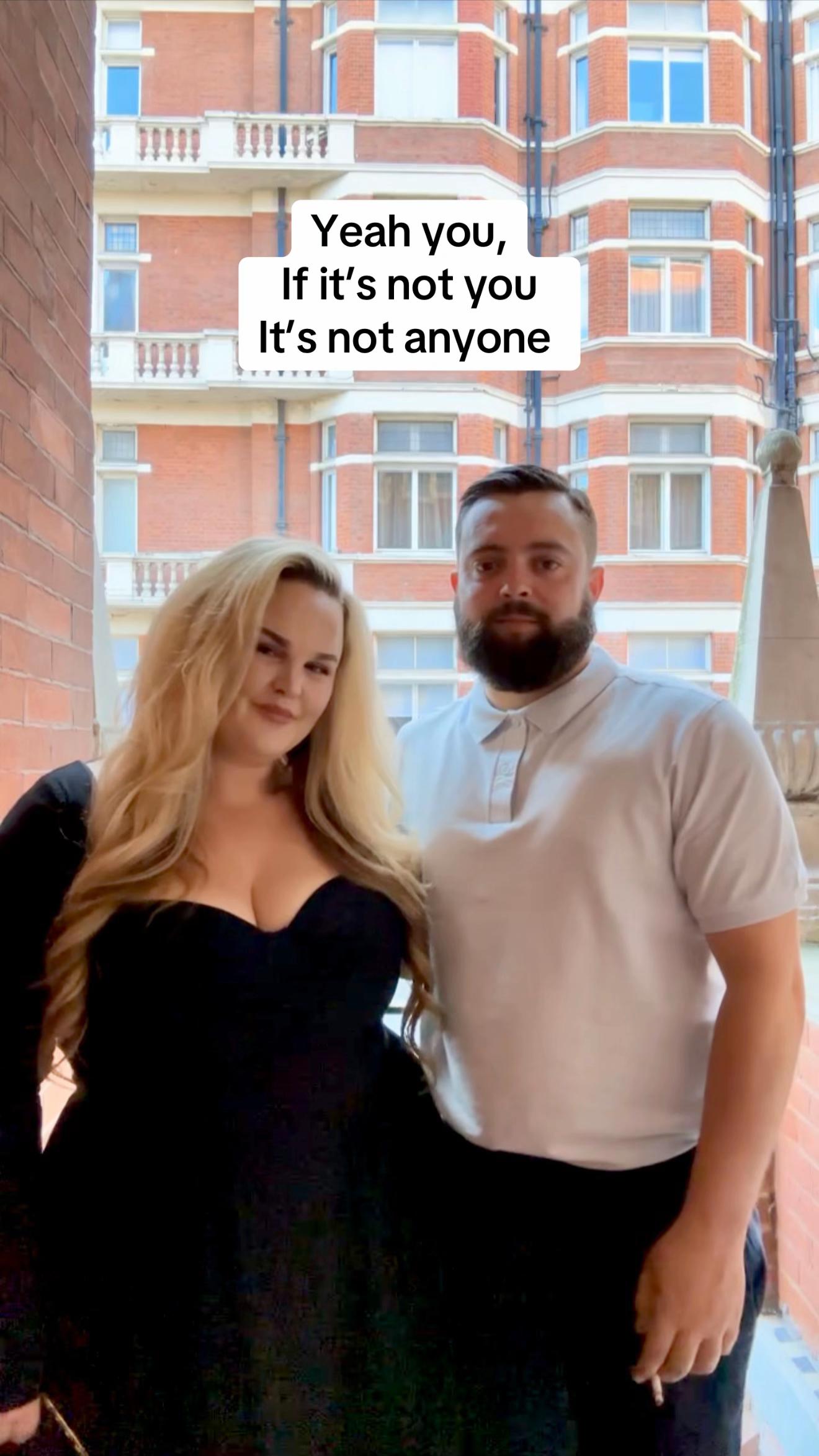 @Dollyholly86